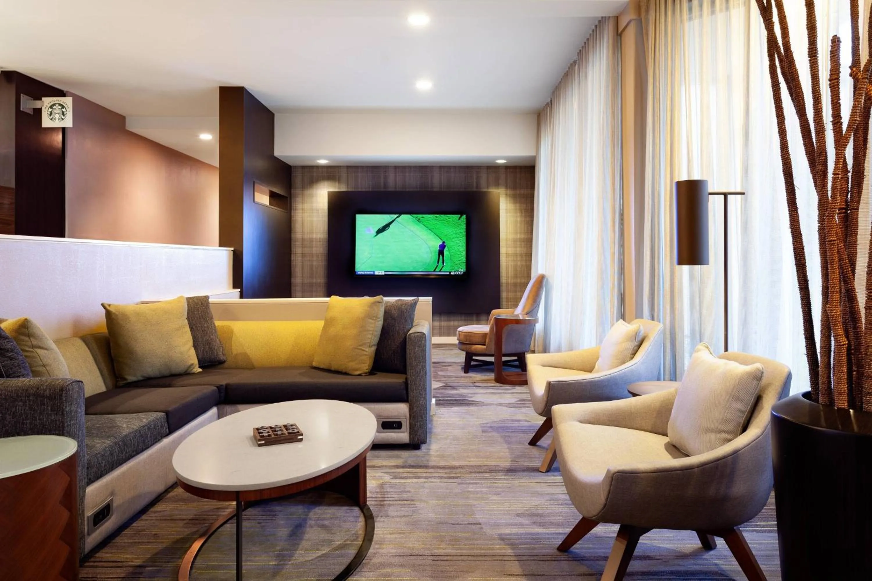 Lounge or bar in Courtyard Tampa Westshore/Airport