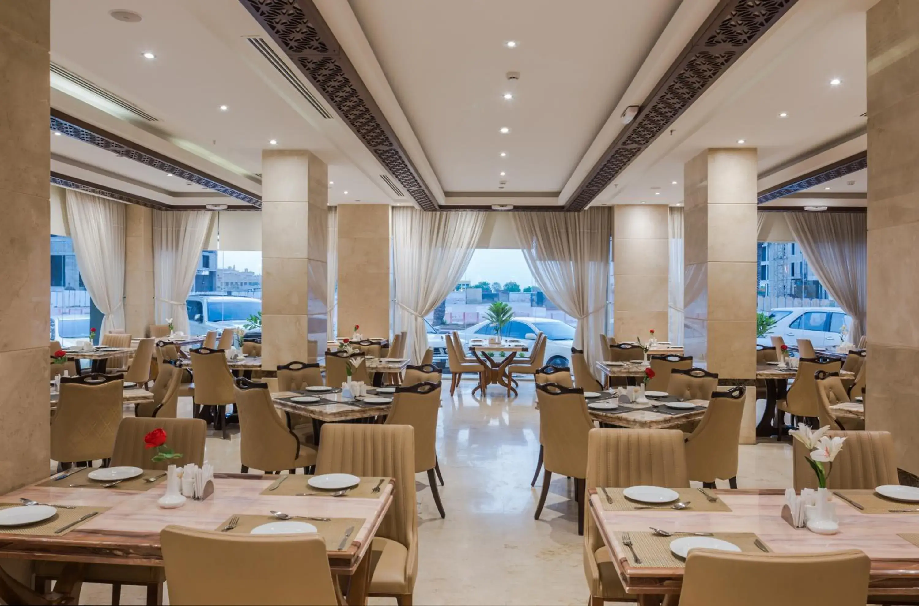 Restaurant/places to eat in Naviti Warwick Al Khobar Restaurant/places to eat in Naviti Warwick Al Khobar