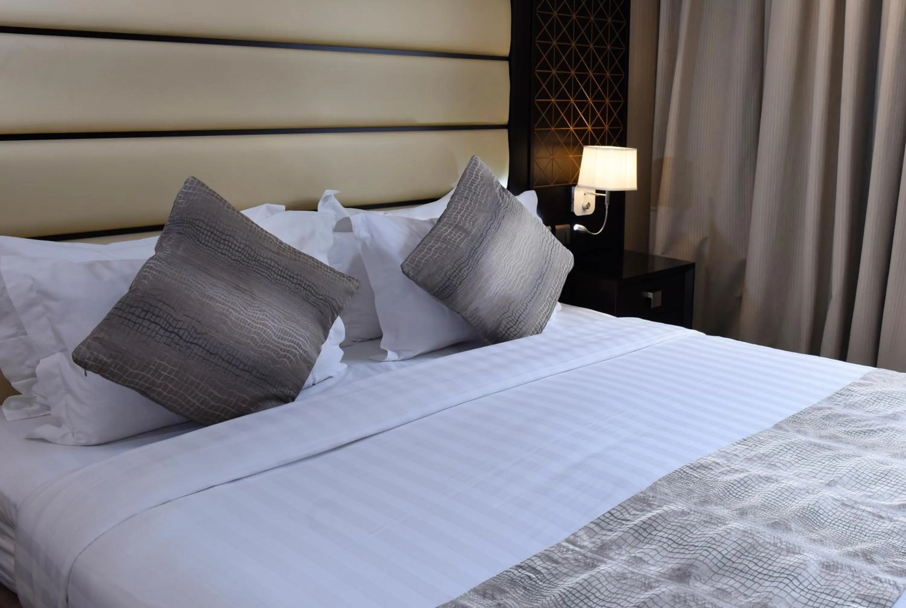 Bed in Naviti Warwick Al Khobar