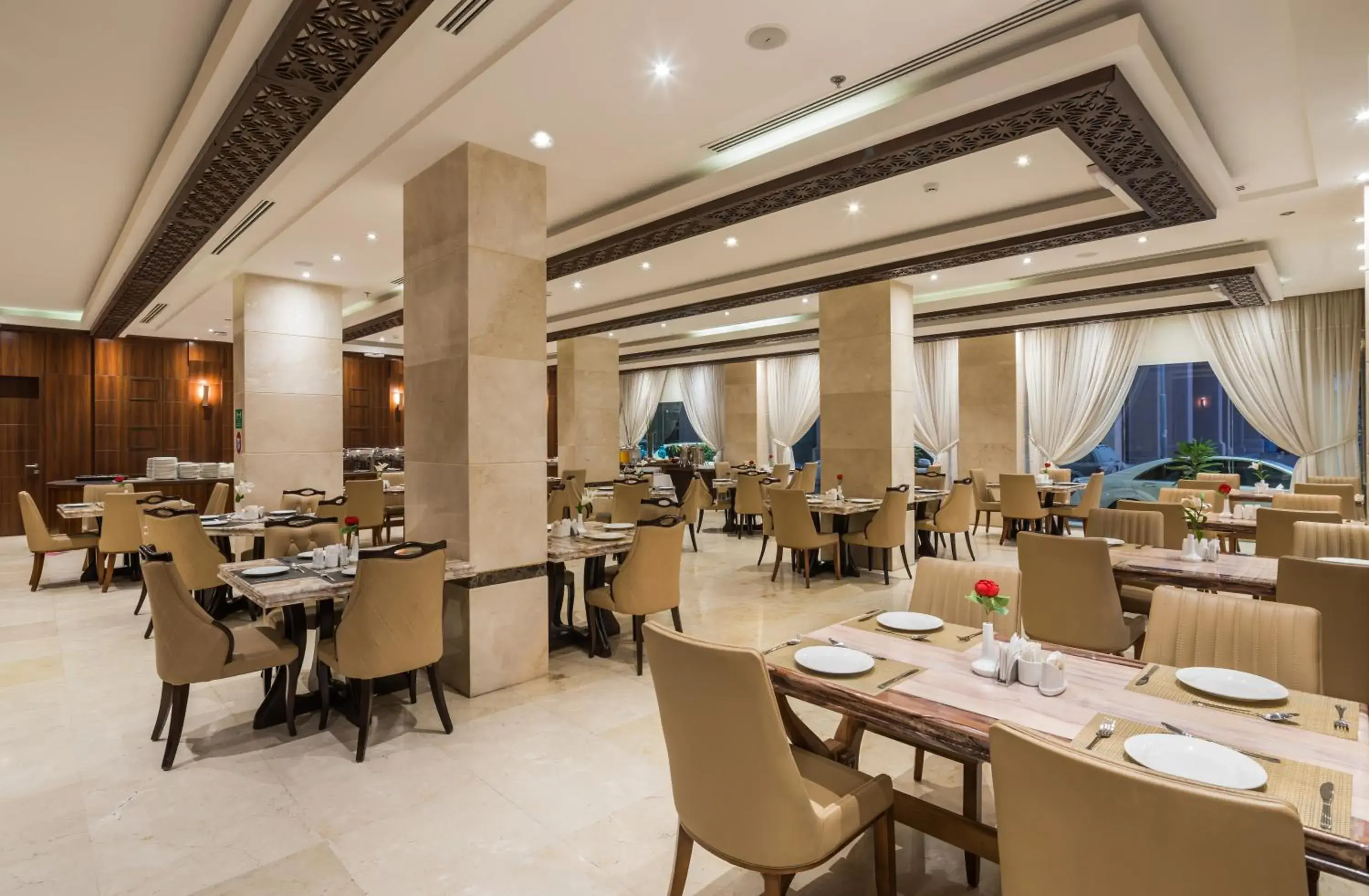 Restaurant/places to eat in Naviti Warwick Al Khobar Restaurant/places to eat in Naviti Warwick Al Khobar