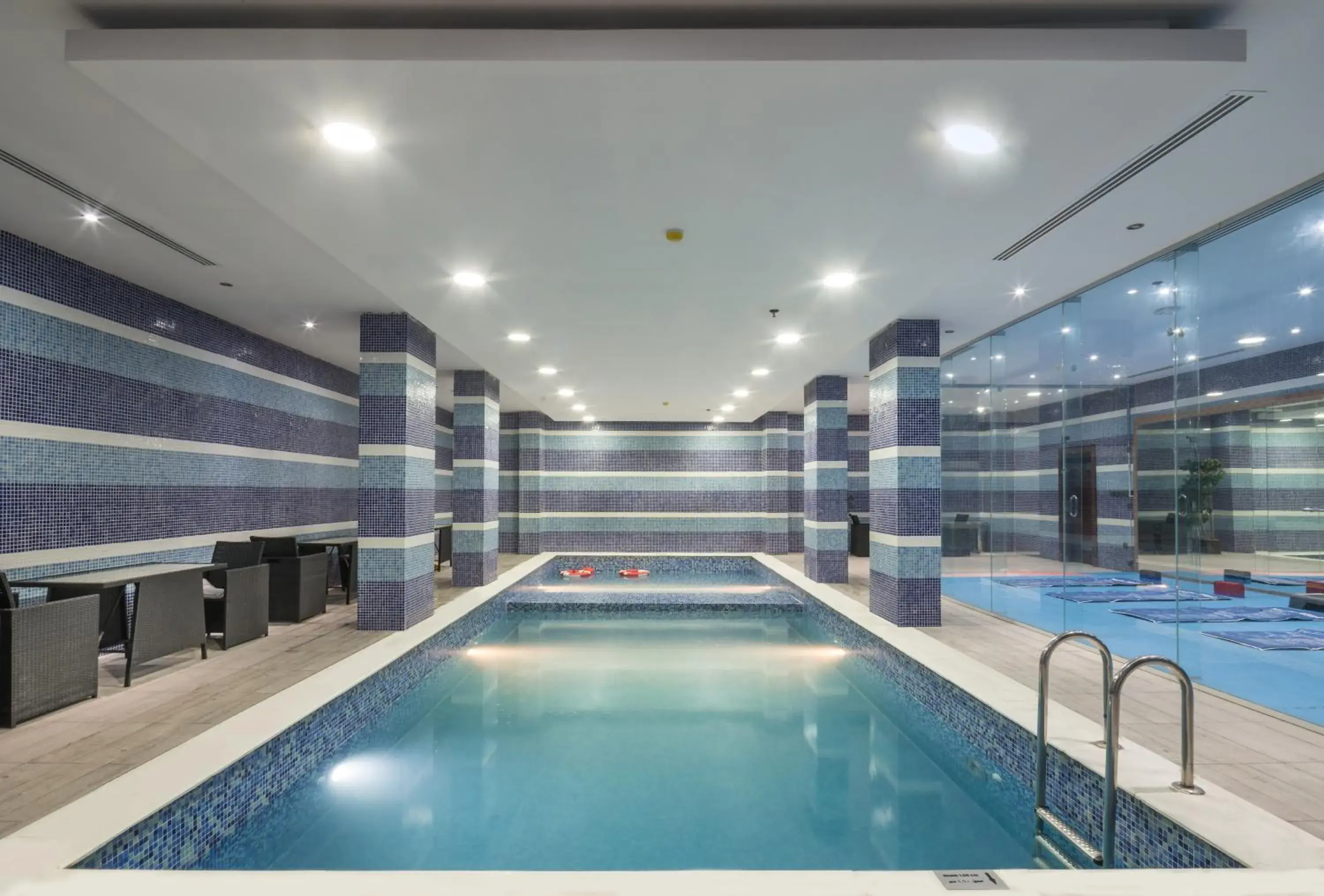 Pool view in Naviti Warwick Al Khobar Pool view in Naviti Warwick Al Khobar