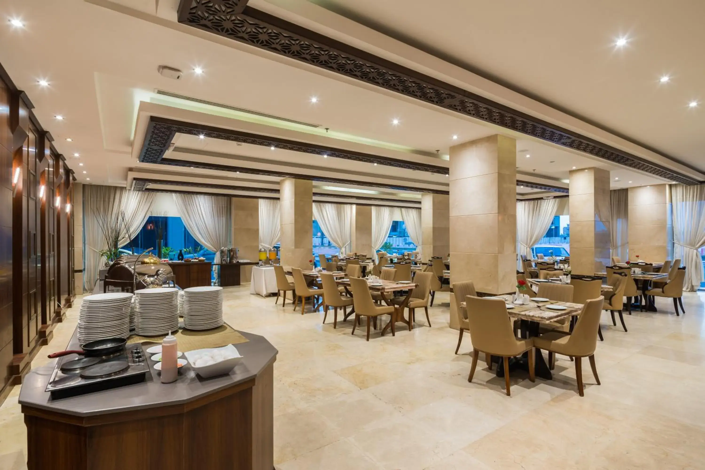 Restaurant/places to eat in Naviti Warwick Al Khobar Restaurant/places to eat in Naviti Warwick Al Khobar