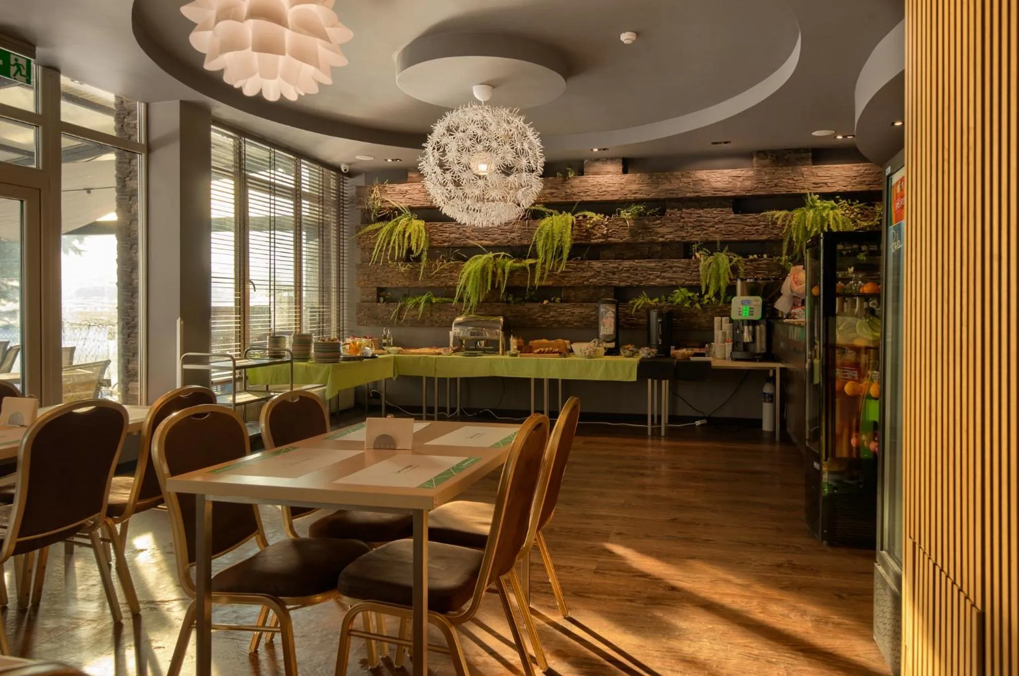 Restaurant/places to eat in Płonia Resort