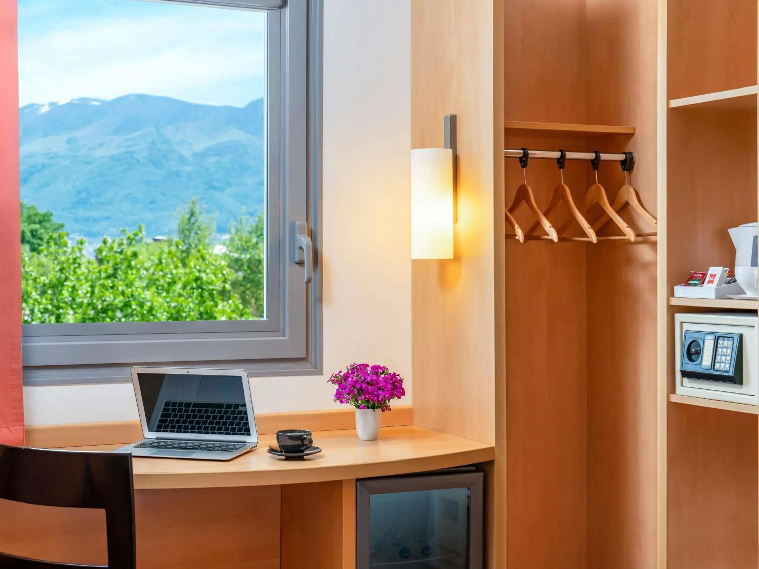 Bedroom in Ibis Bursa