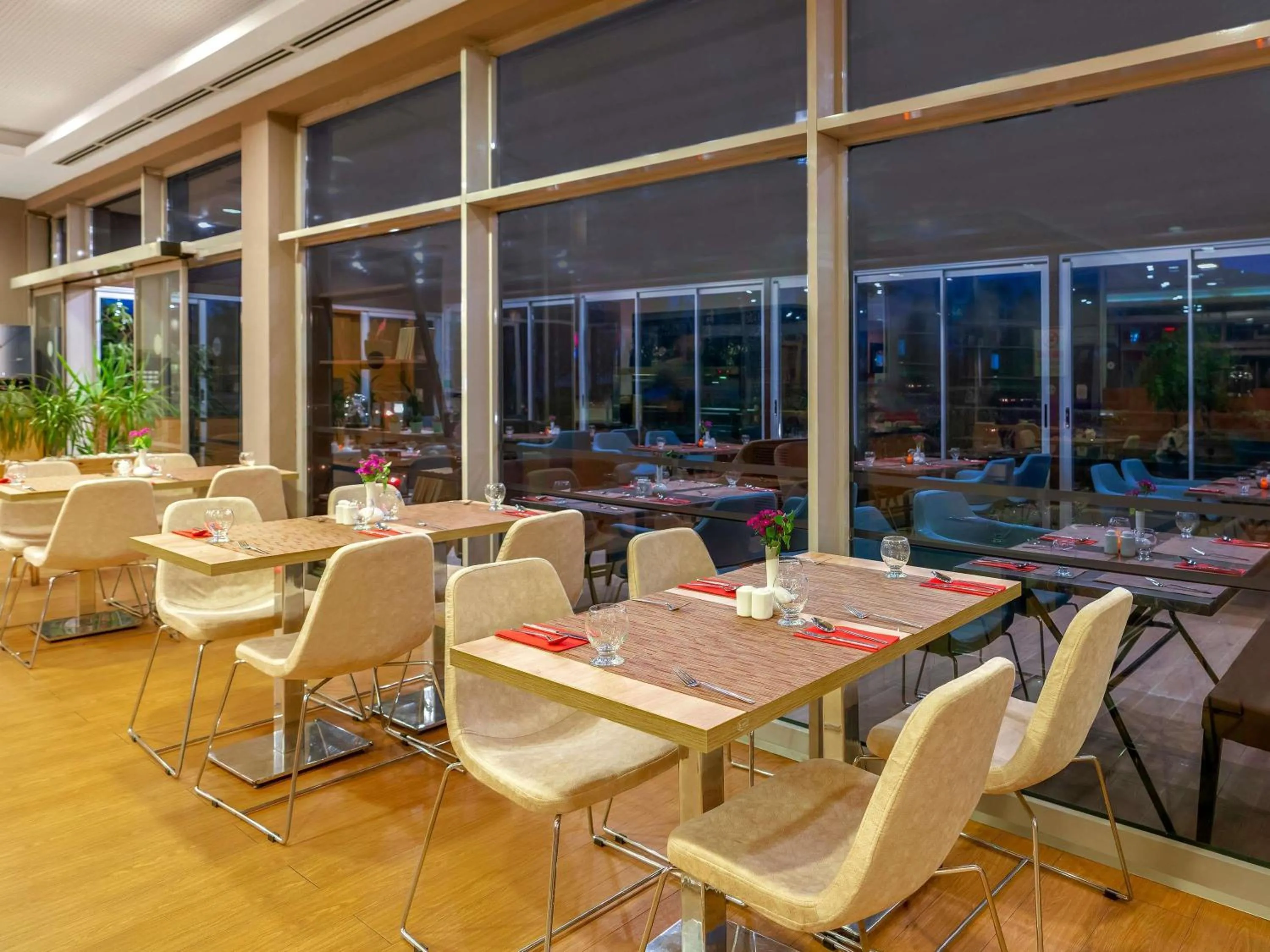Restaurant/places to eat in Ibis Bursa