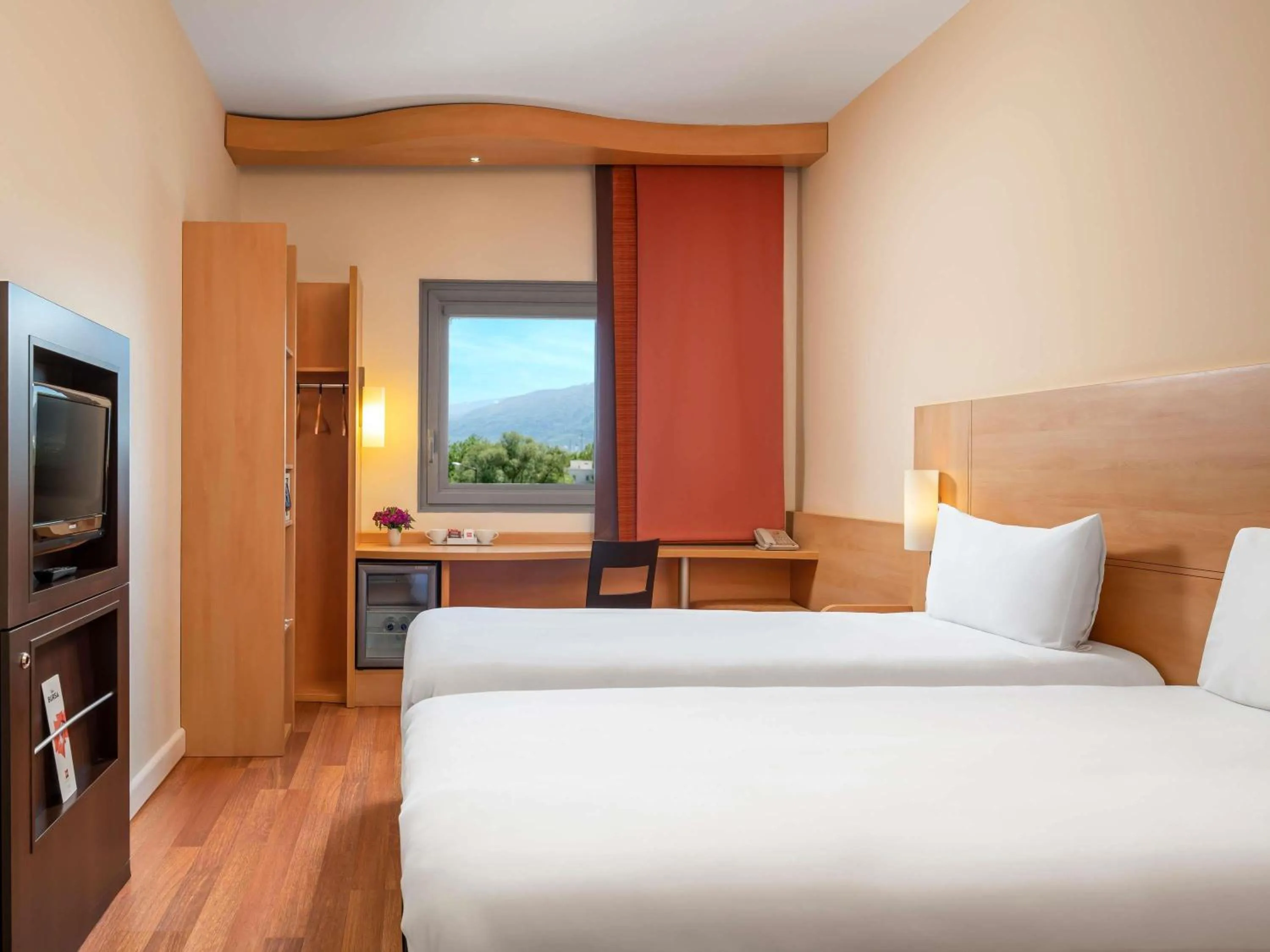 Bedroom, Bed in Ibis Bursa