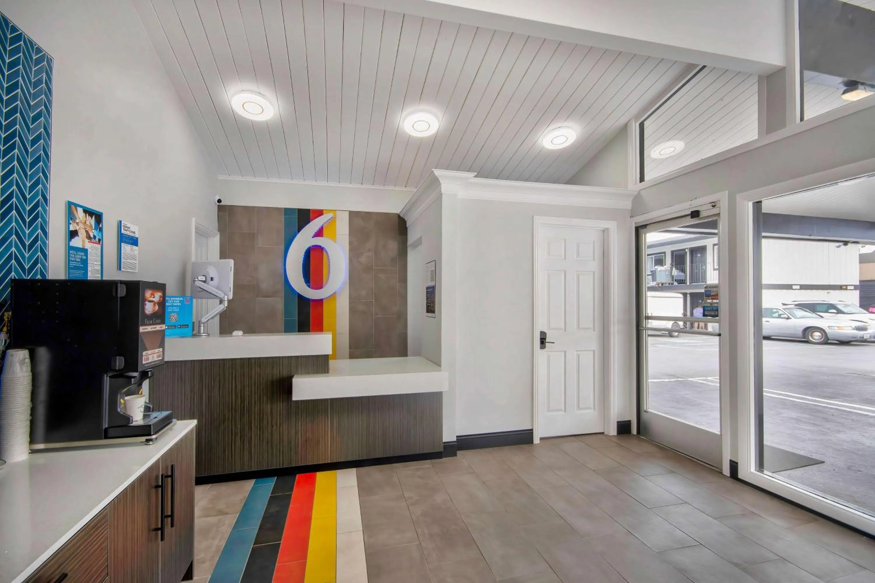 Lobby or reception in Studio 6 Eureka CA Old Town