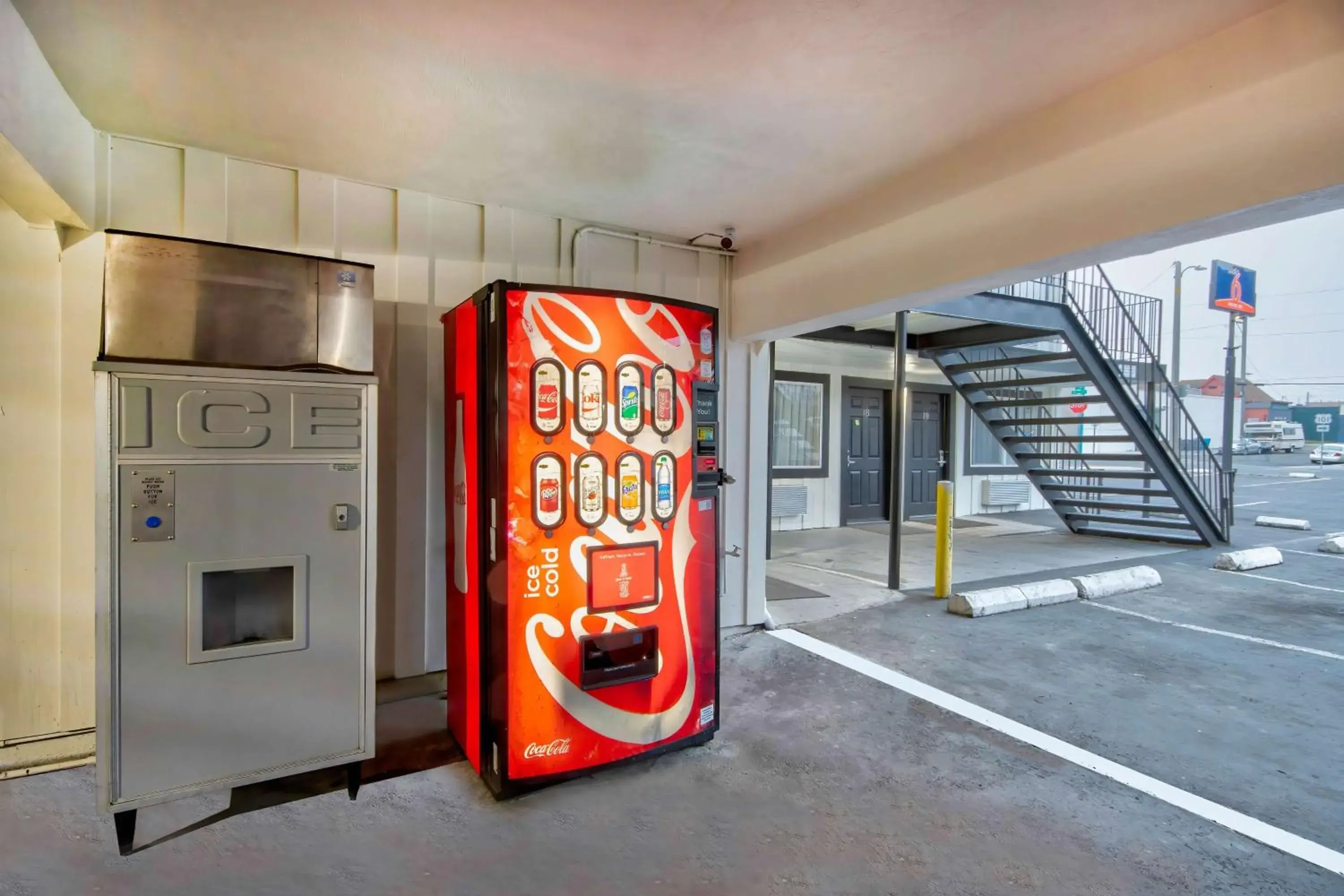 Property building in Studio 6 Eureka CA Old Town Property building in Studio 6 Eureka CA Old Town