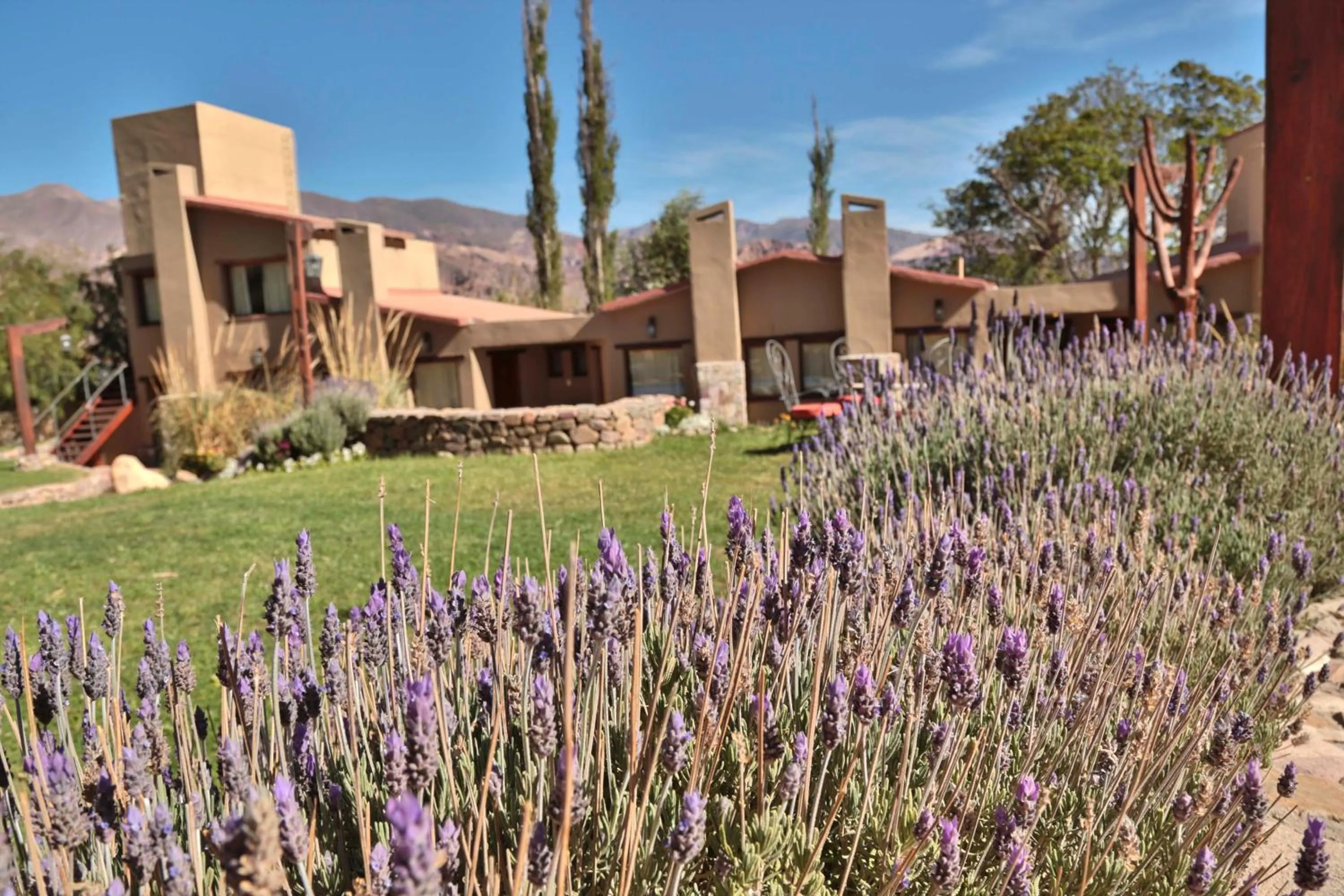 Property building in Hotel El Reposo Del Diablo