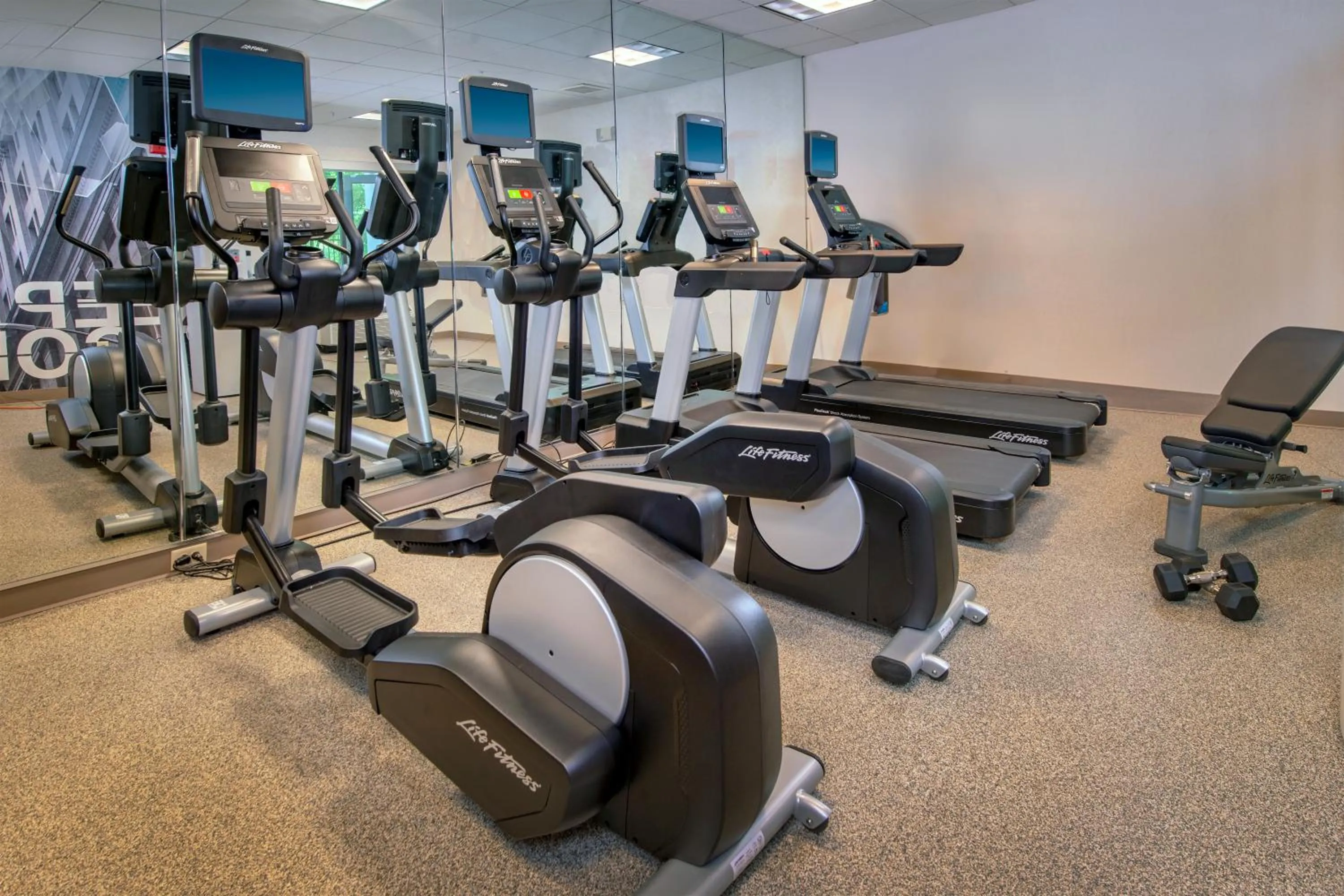Fitness centre/facilities in SpringHill Suites Centreville Chantilly