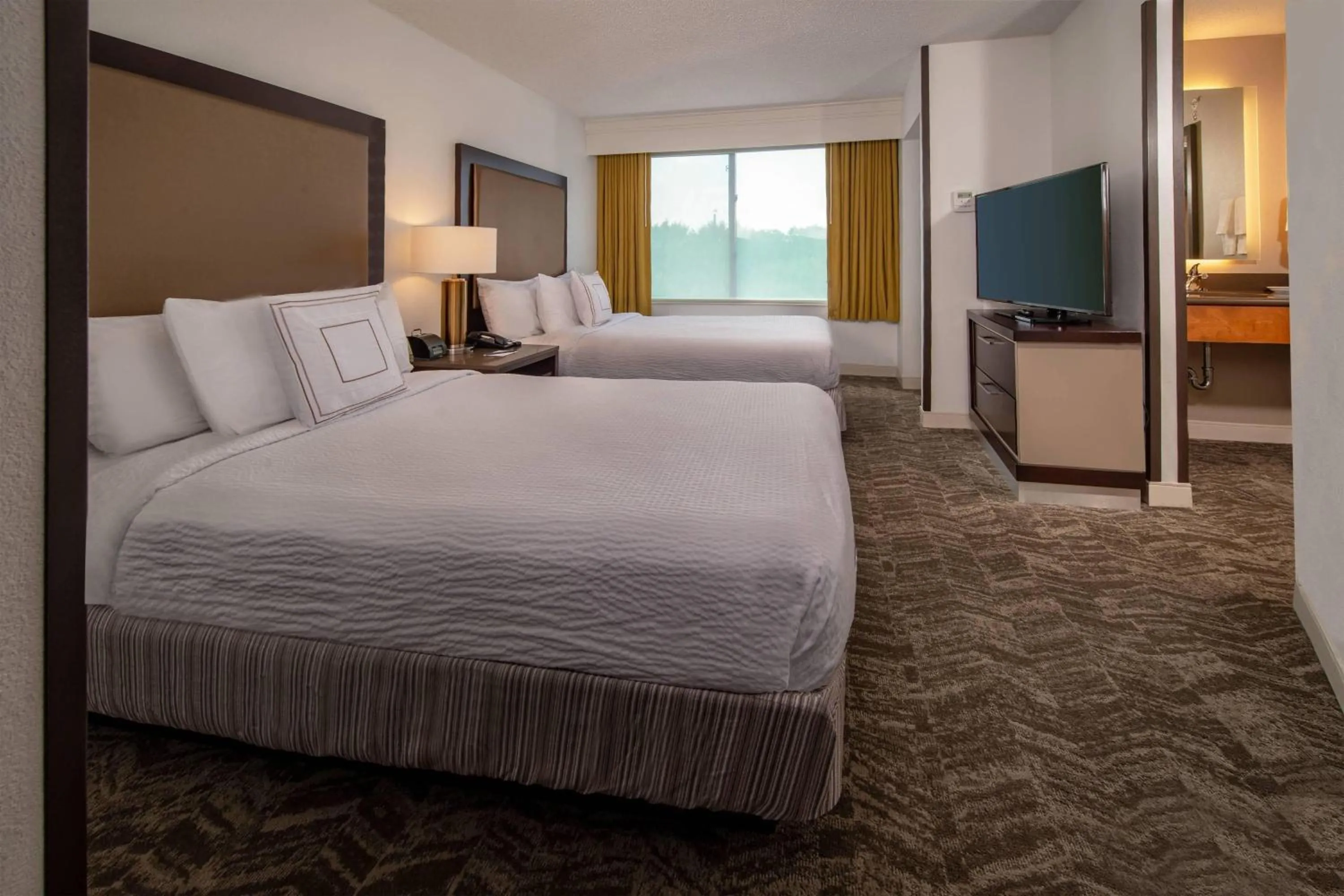 Photo of the whole room, Bed in SpringHill Suites Centreville Chantilly