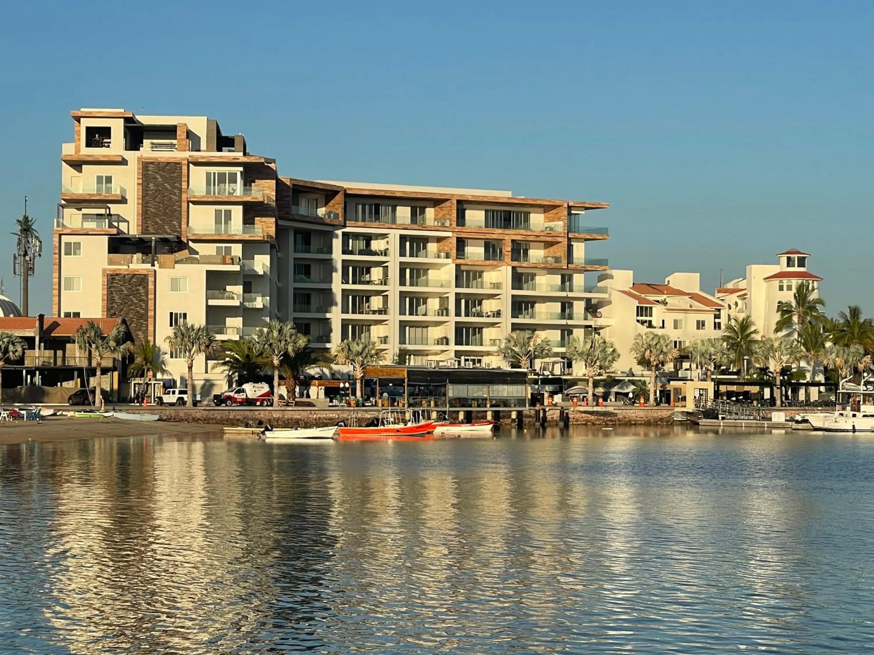 Amazing Vista Coral Condo