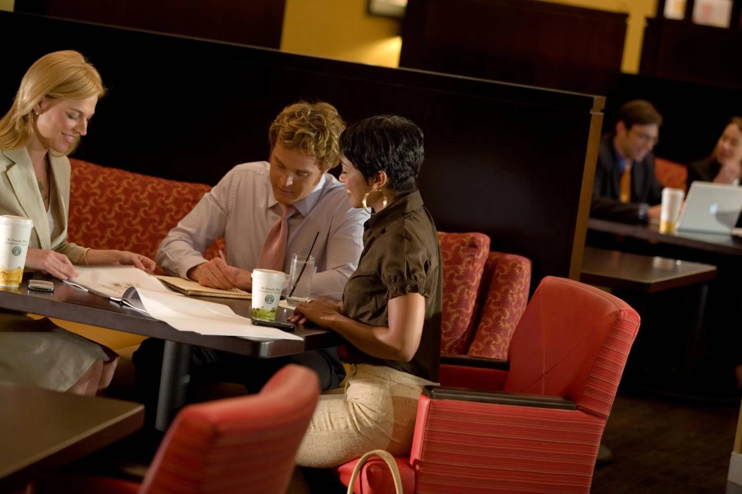 Restaurant/places to eat in Falls Church Marriott Fairview Park