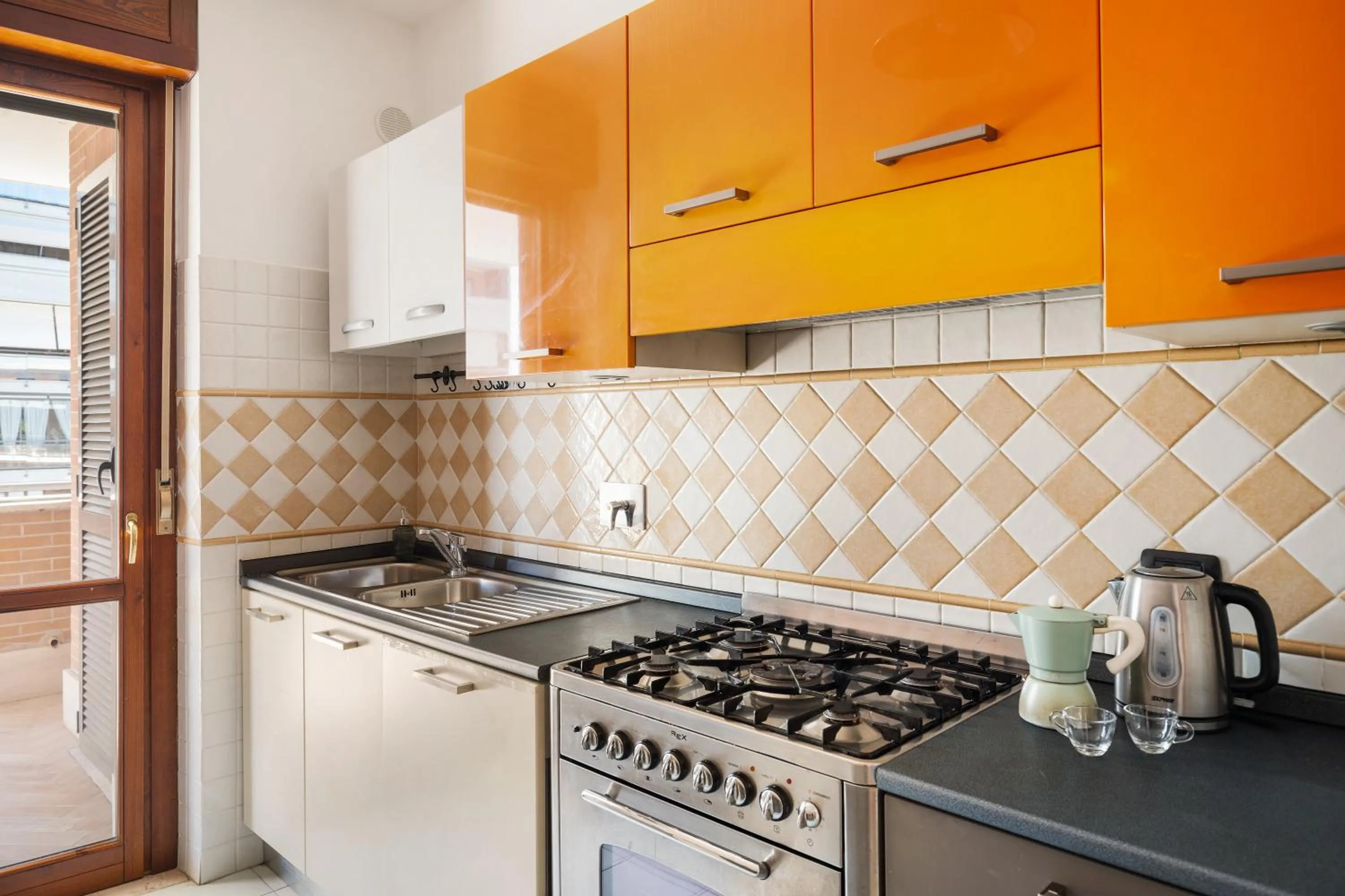 Kitchen or kitchenette in Giramondo LuxeFierairport