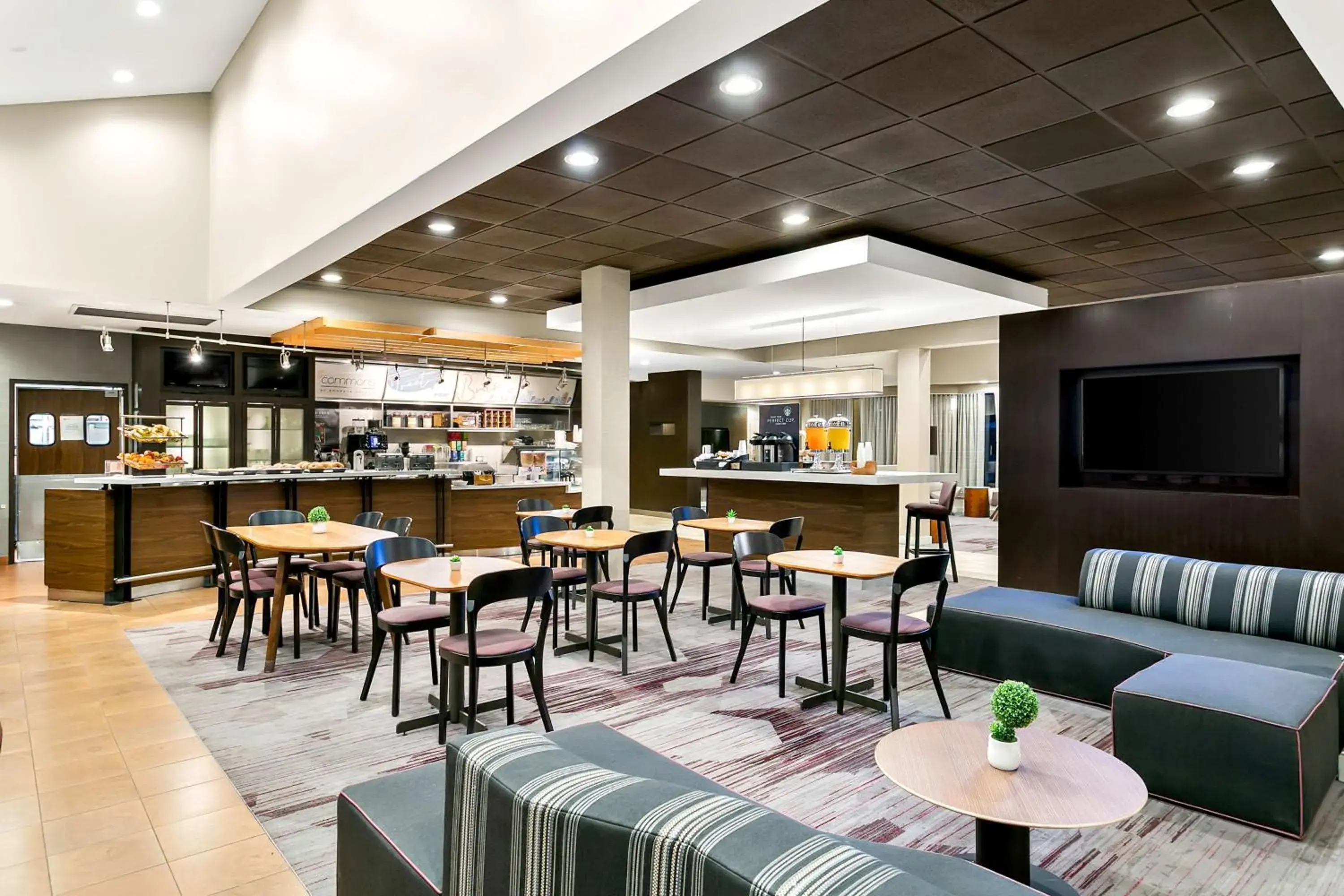 Restaurant/places to eat in Sonesta Select Greenbelt College Park Restaurant/places to eat in Sonesta Select Greenbelt College Park