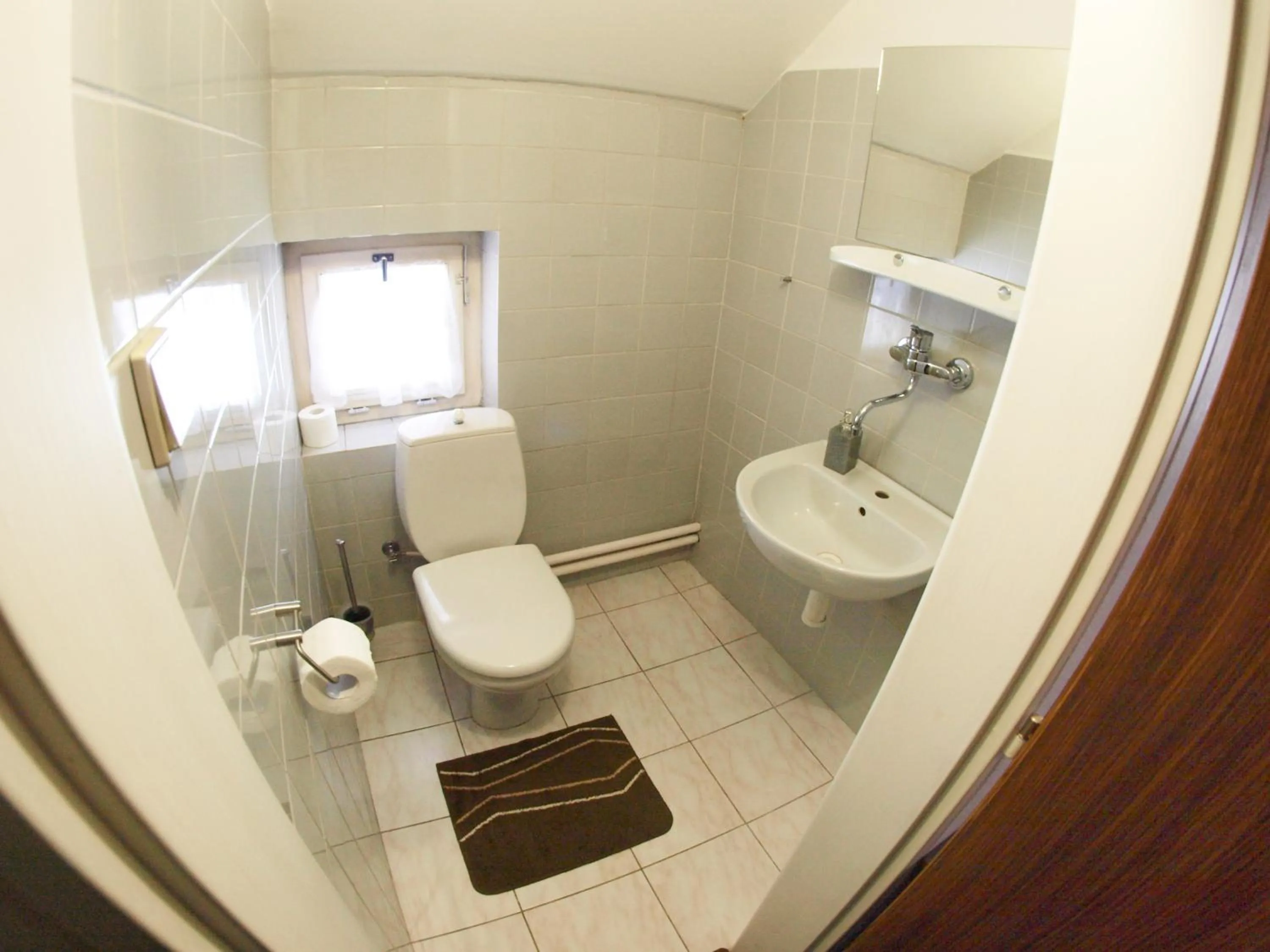 Toilet in Penzion V Horách