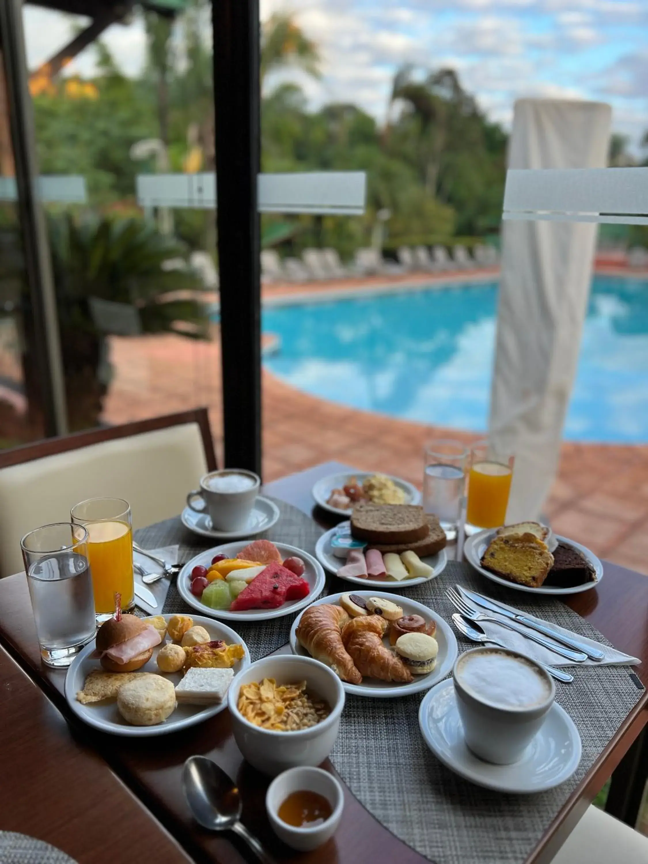 Buffet breakfast in Iguazu Jungle Lodge Buffet breakfast in Iguazu Jungle Lodge