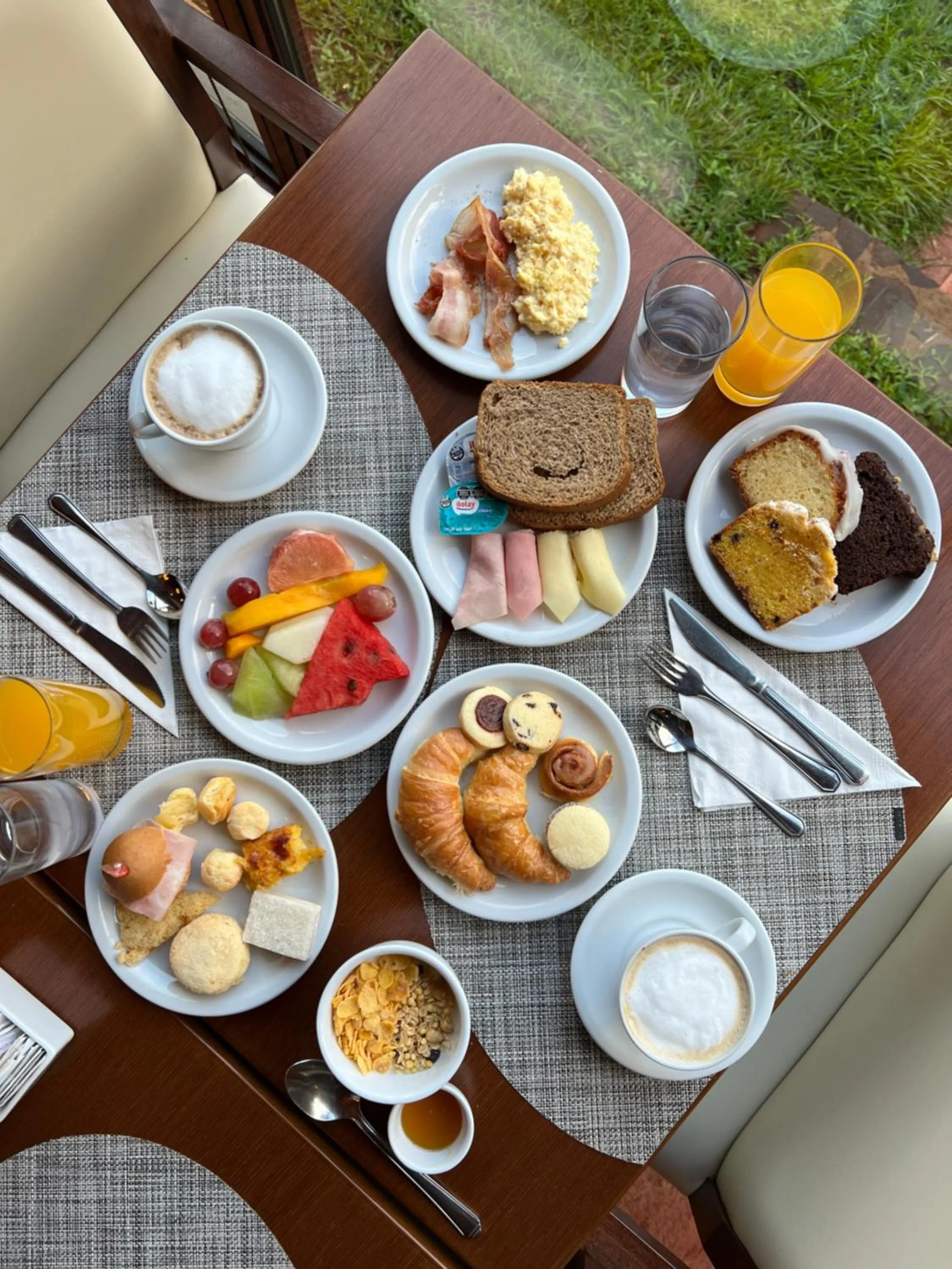 Buffet breakfast in Iguazu Jungle Lodge