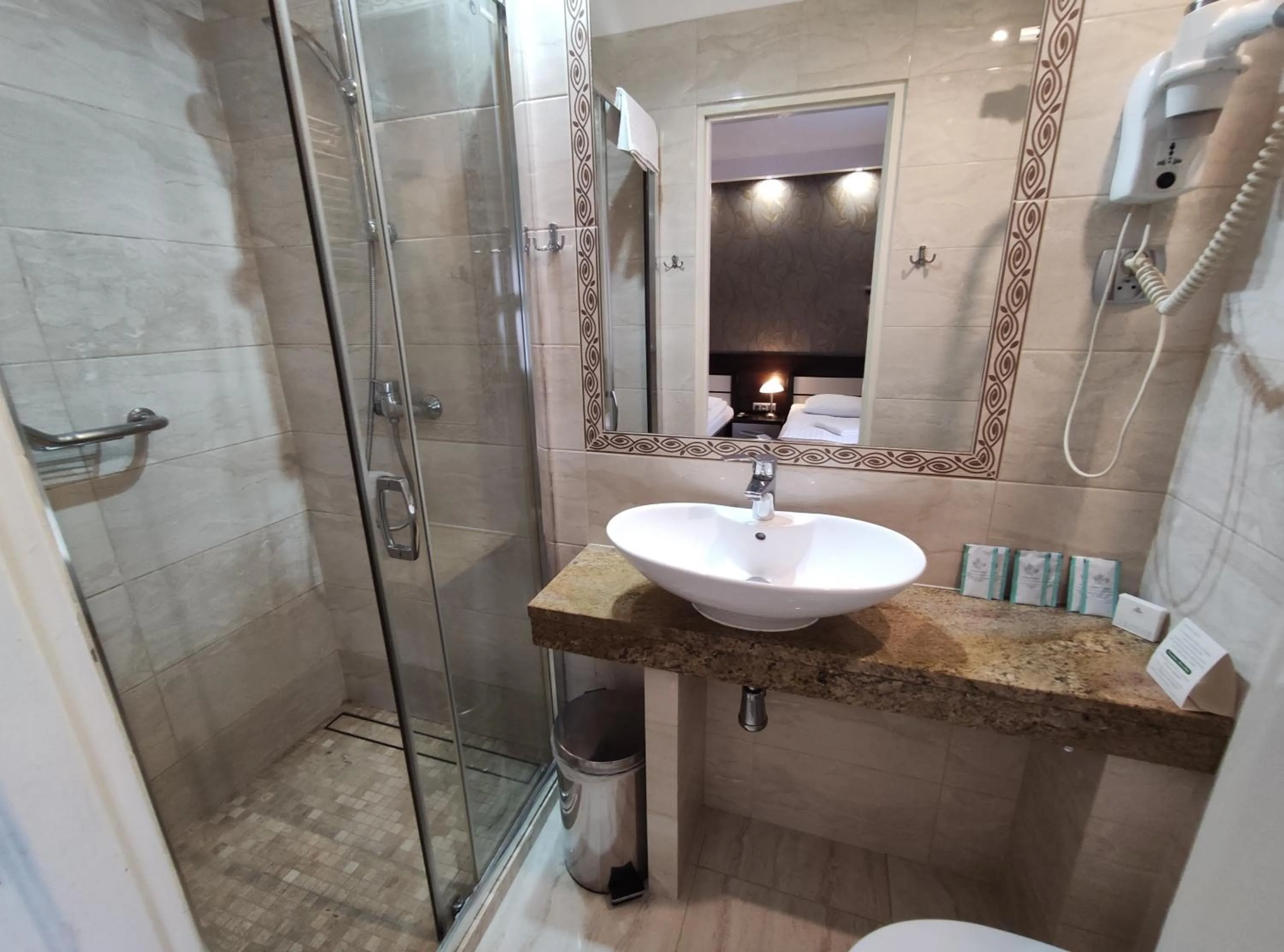 Shower in Hotel Atena