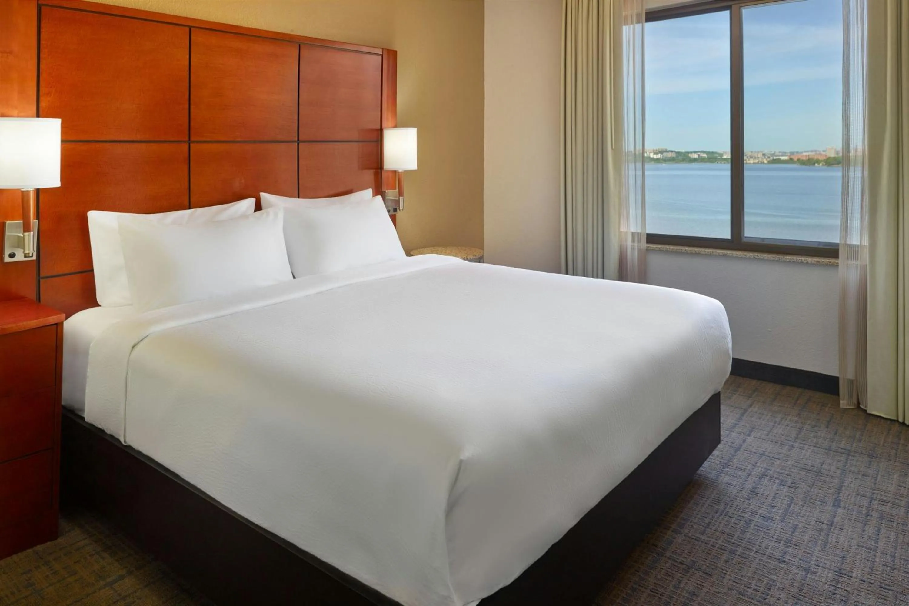 Bedroom, Bed in Residence Inn by Marriott National Harbor Washington, D.C. Area