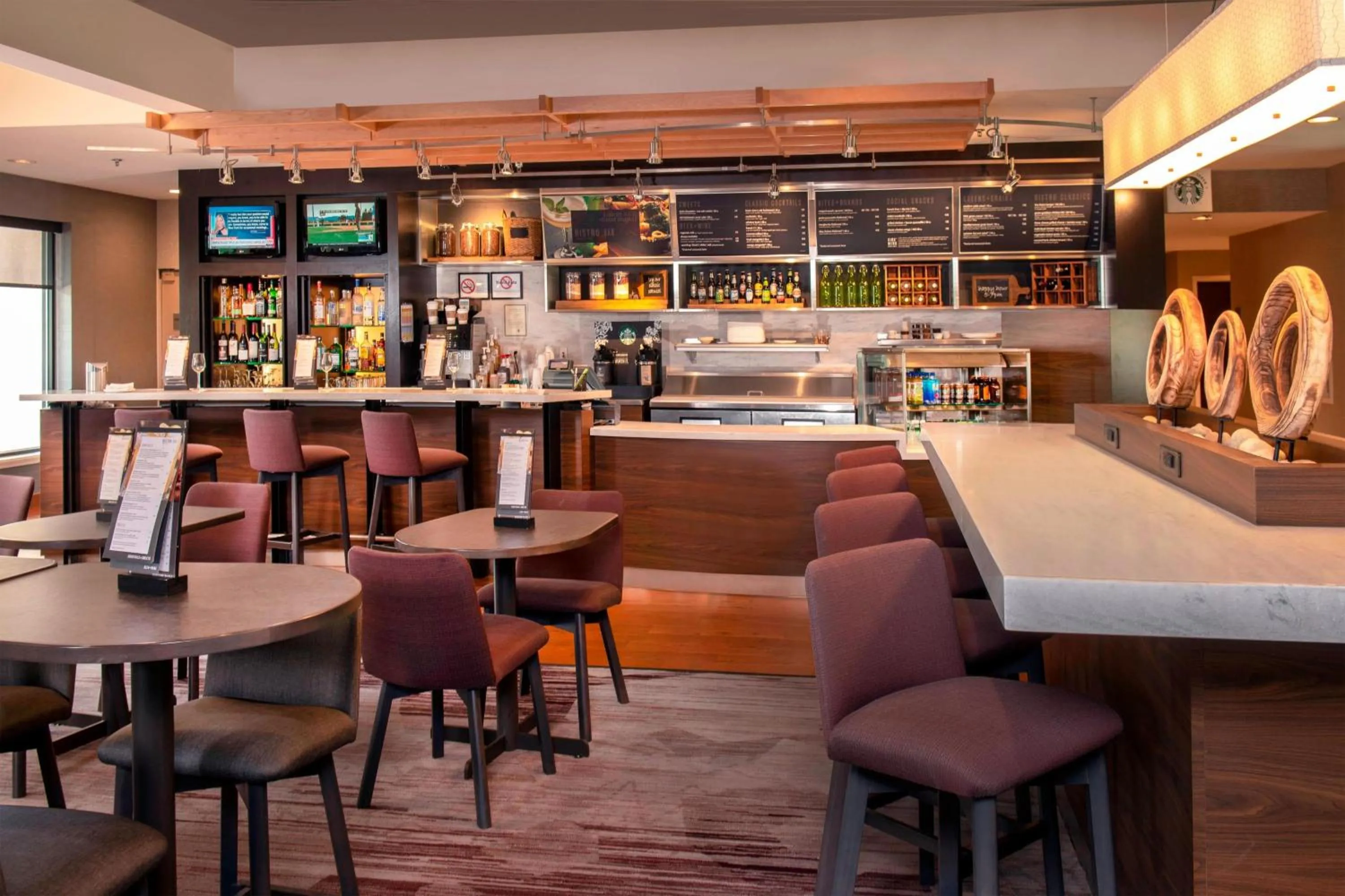 Lounge or bar in Courtyard by Marriott Rockville