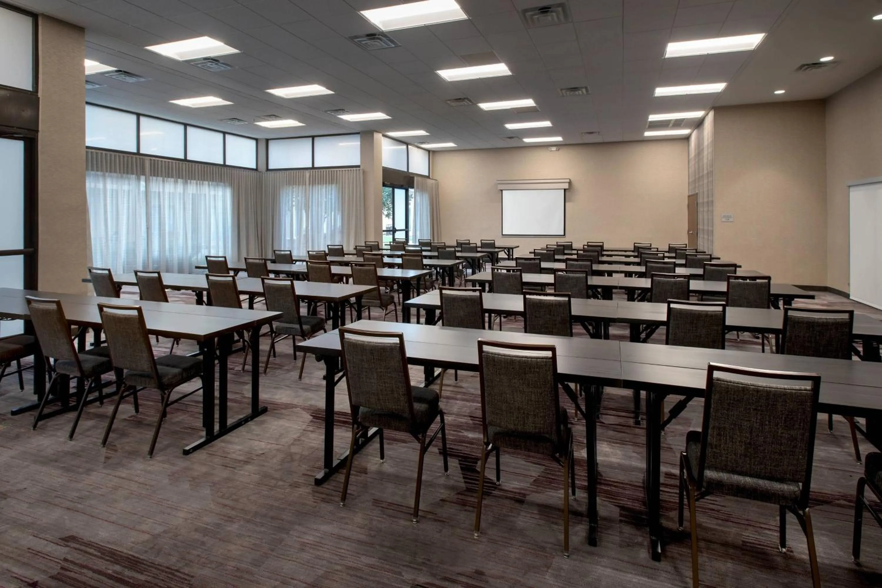 Meeting/conference room in Courtyard by Marriott Rockville