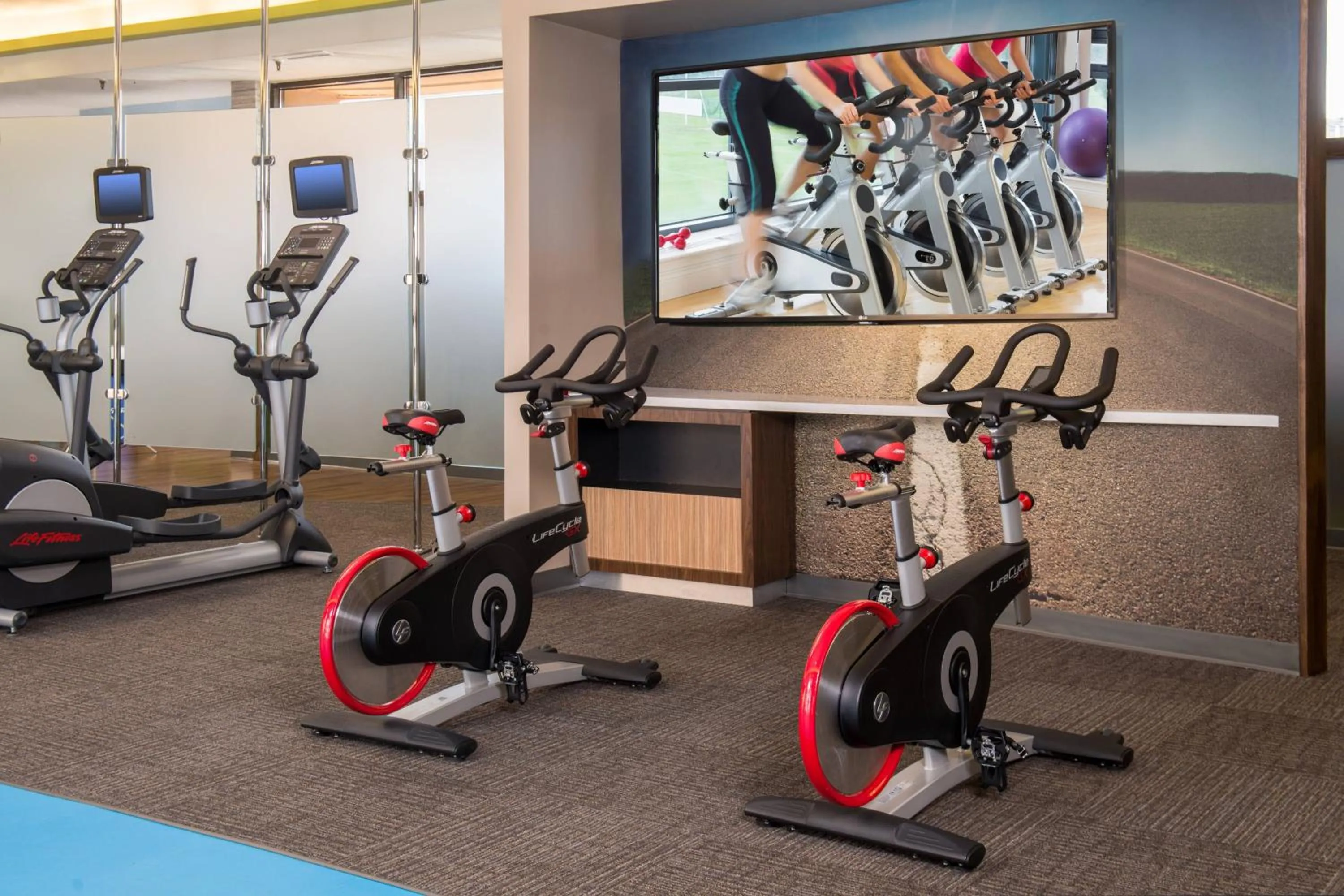 Fitness centre/facilities in Courtyard by Marriott Silver Spring North/White Oak