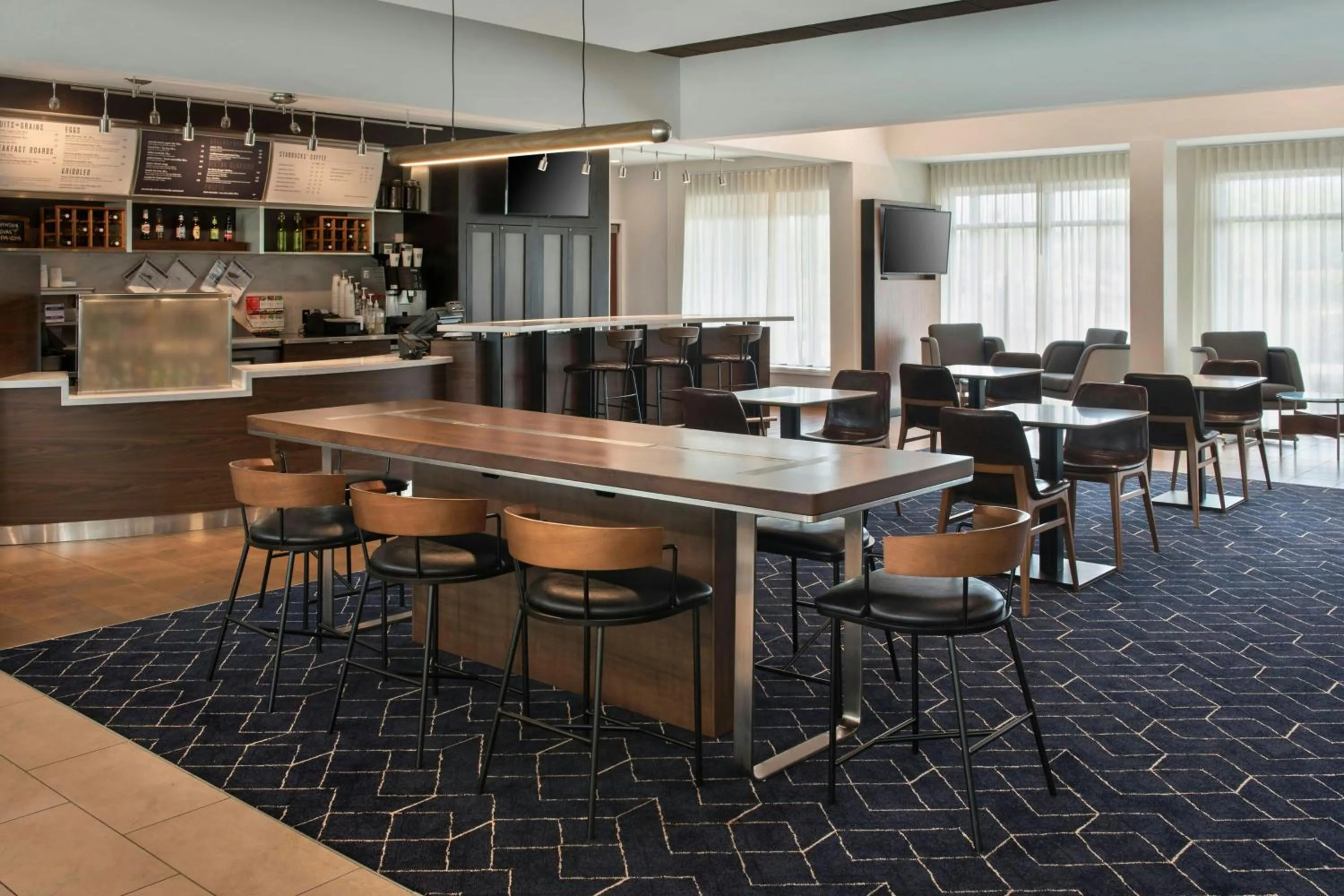 Restaurant/places to eat in Courtyard by Marriott Silver Spring North/White Oak