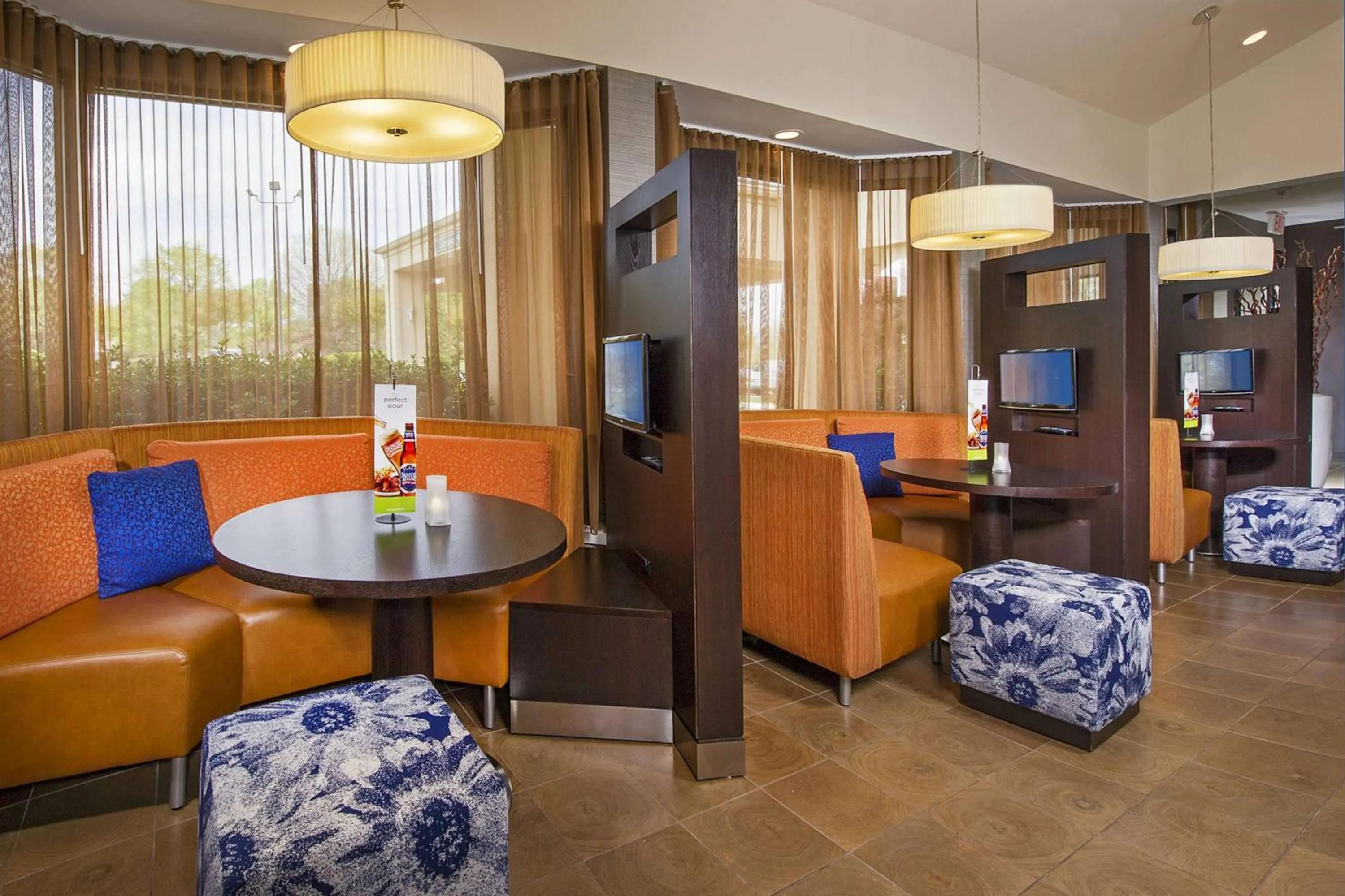 Business facilities in Sonesta Select Charlotte University Research Park