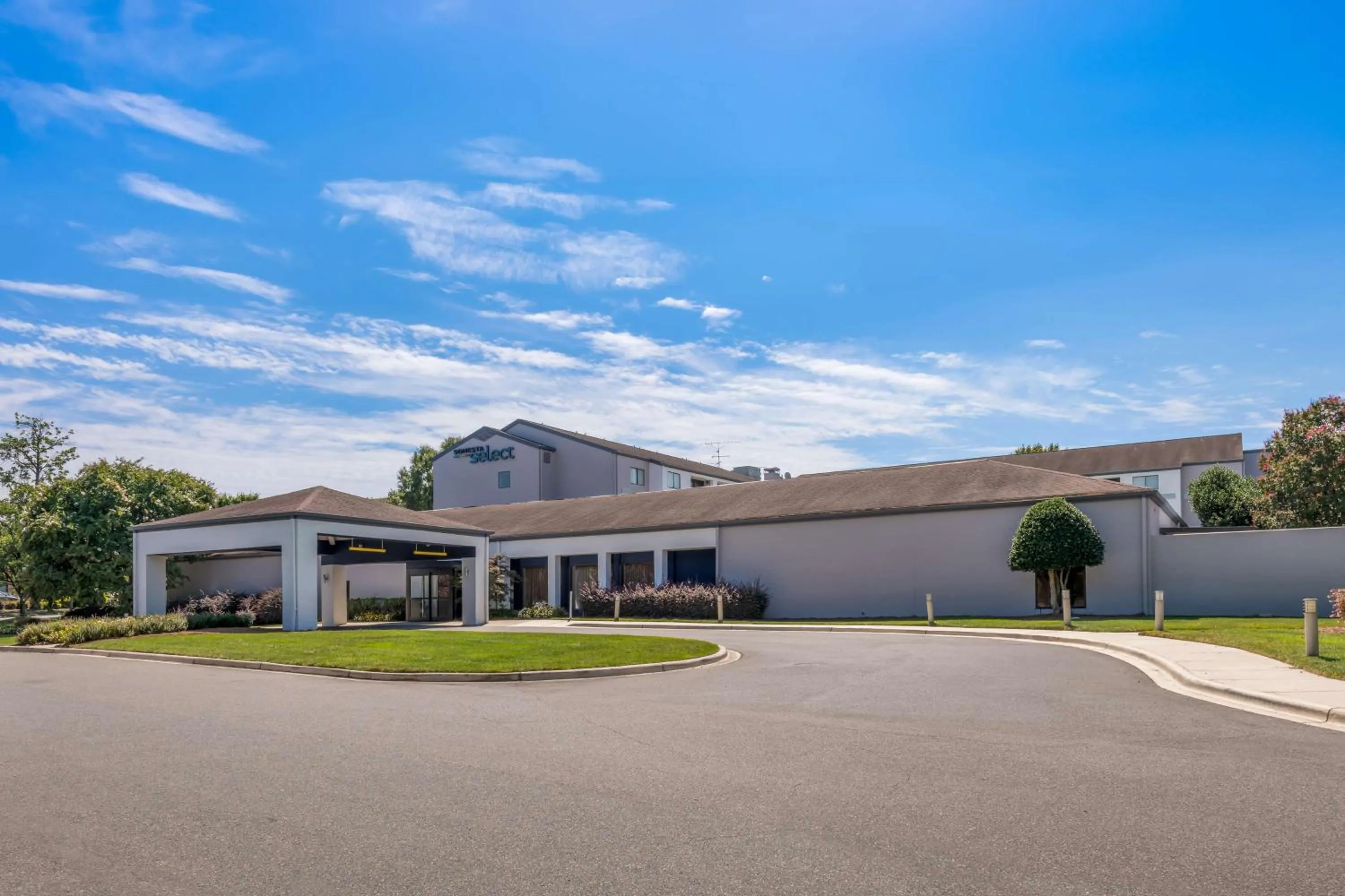 Property building in Sonesta Select Charlotte University Research Park