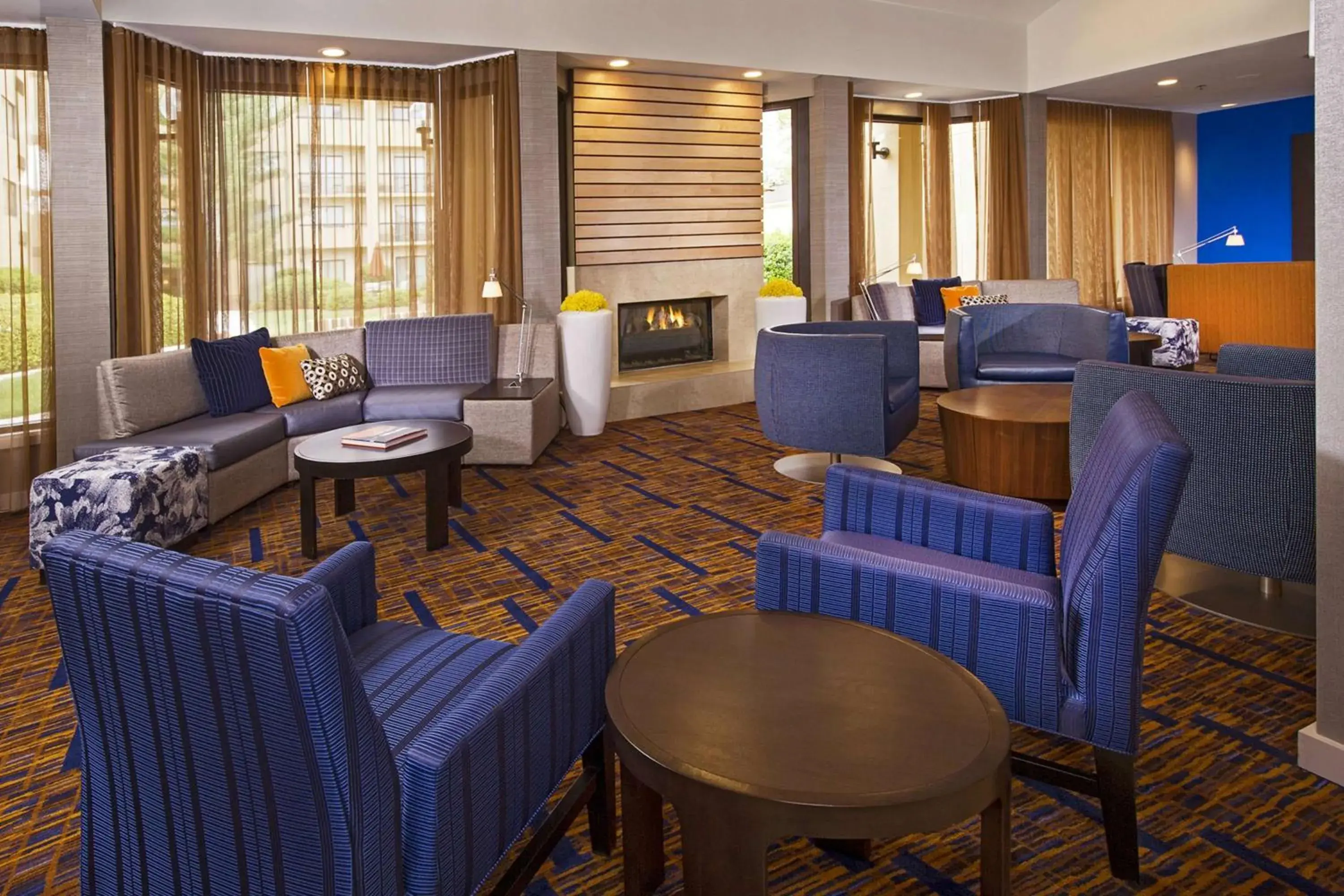 Lobby or reception in Sonesta Select Charlotte University Research Park Lobby or reception in Sonesta Select Charlotte University Research Park