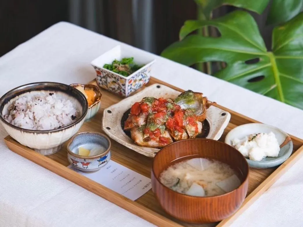 Food close-up in Hostel Niniroom