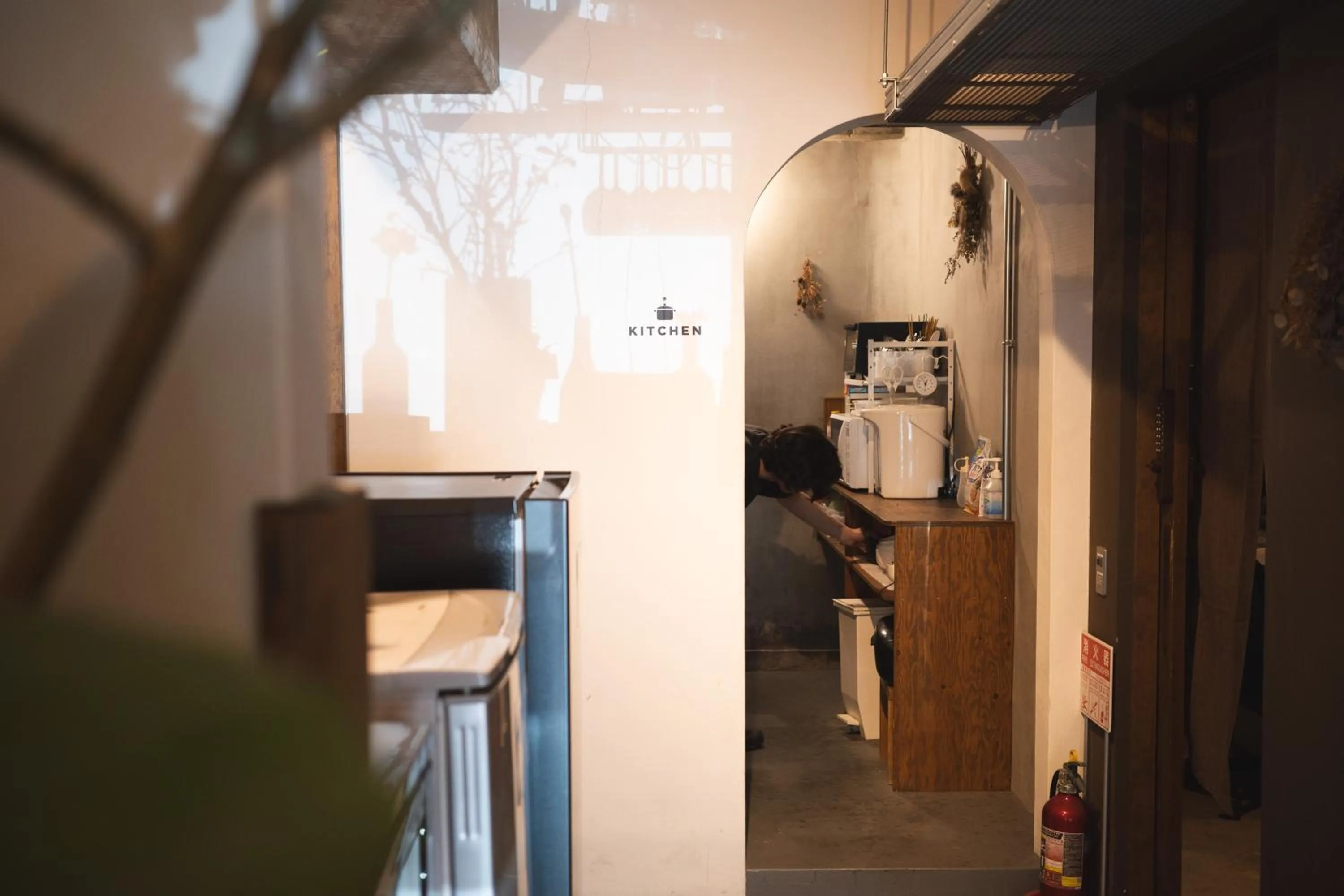 Kitchen or kitchenette in Hostel Niniroom