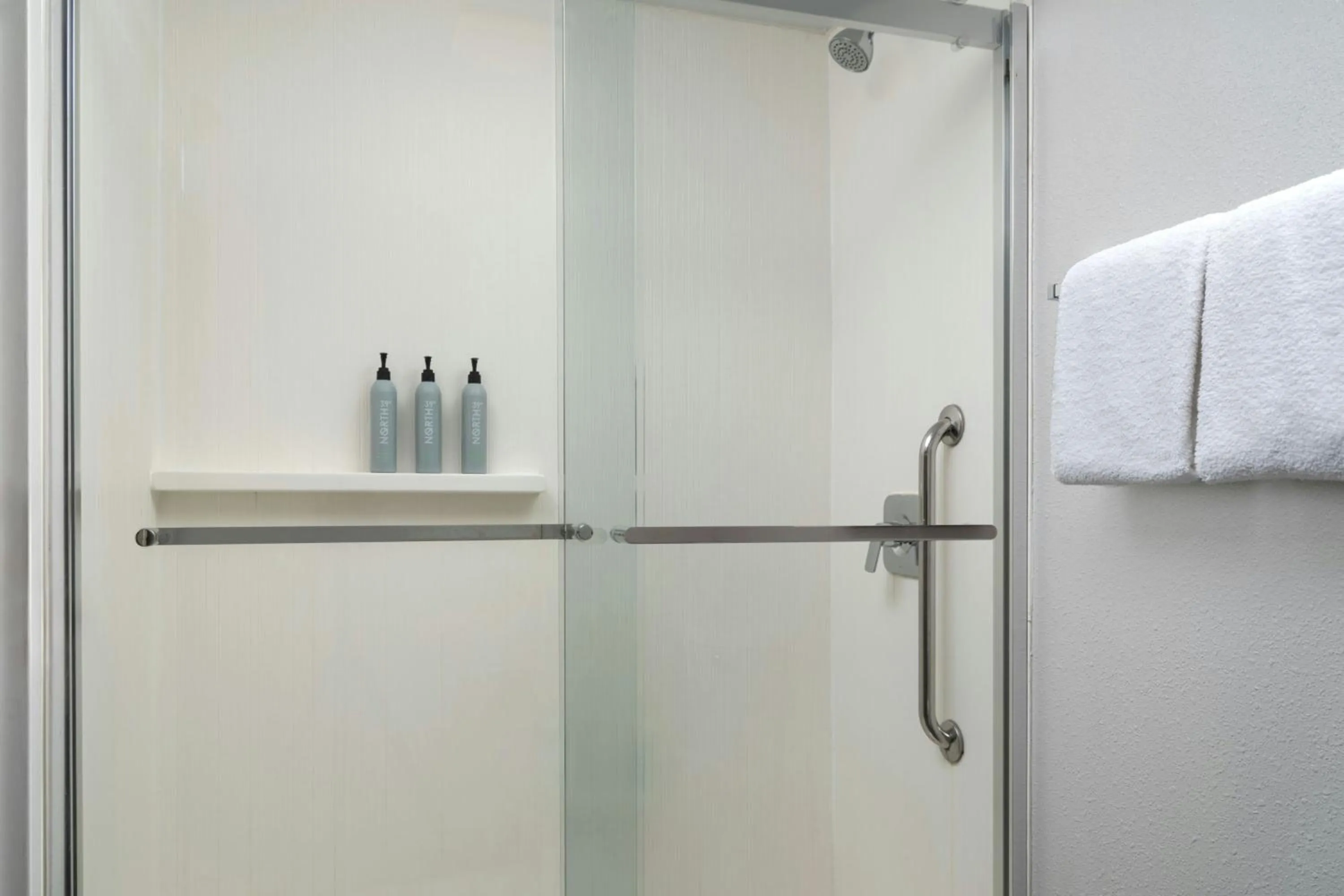 Bathroom in Courtyard Birmingham Hoover