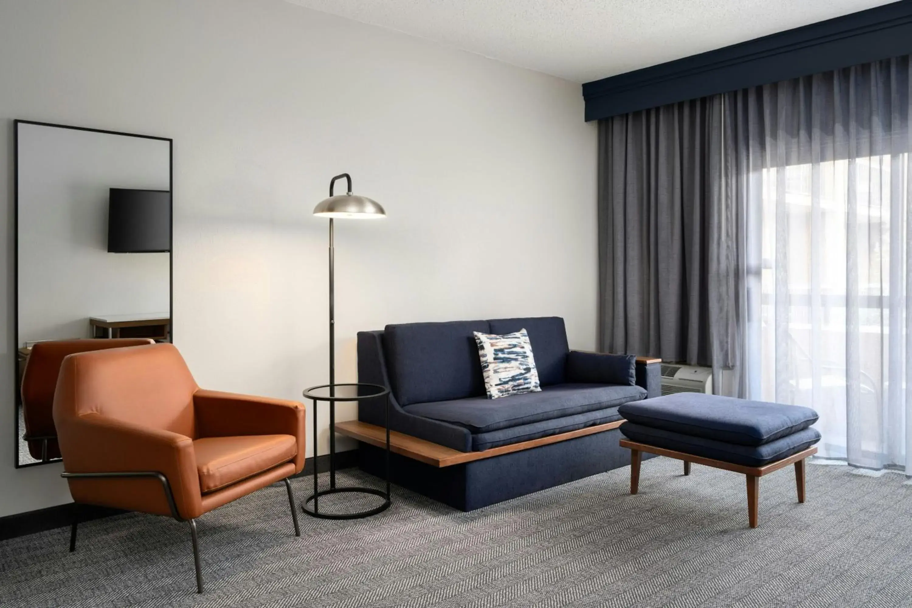 One-Bedroom King Suite in Courtyard Birmingham Hoover One-Bedroom King Suite in Courtyard Birmingham Hoover