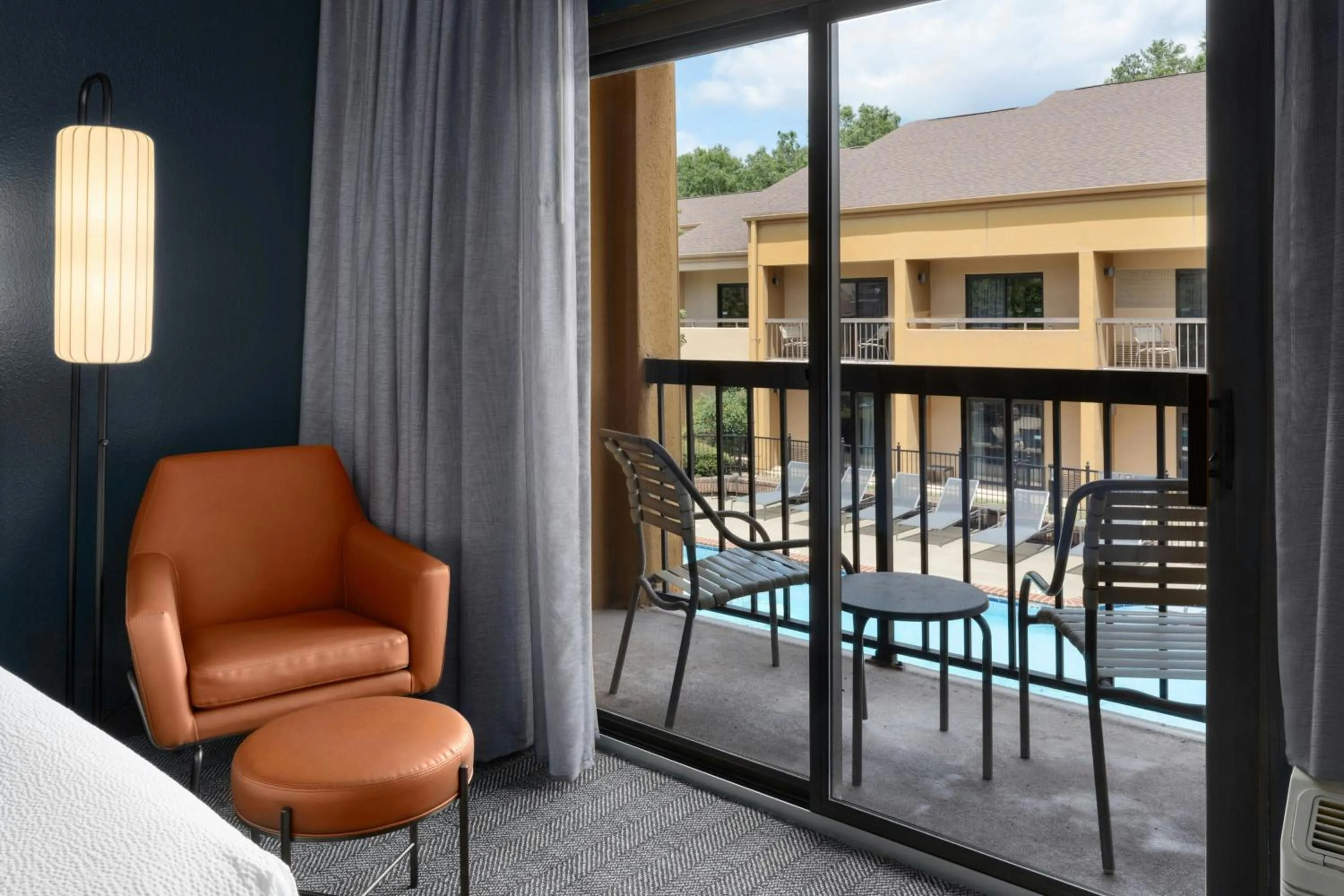 Bedroom in Courtyard Birmingham Hoover