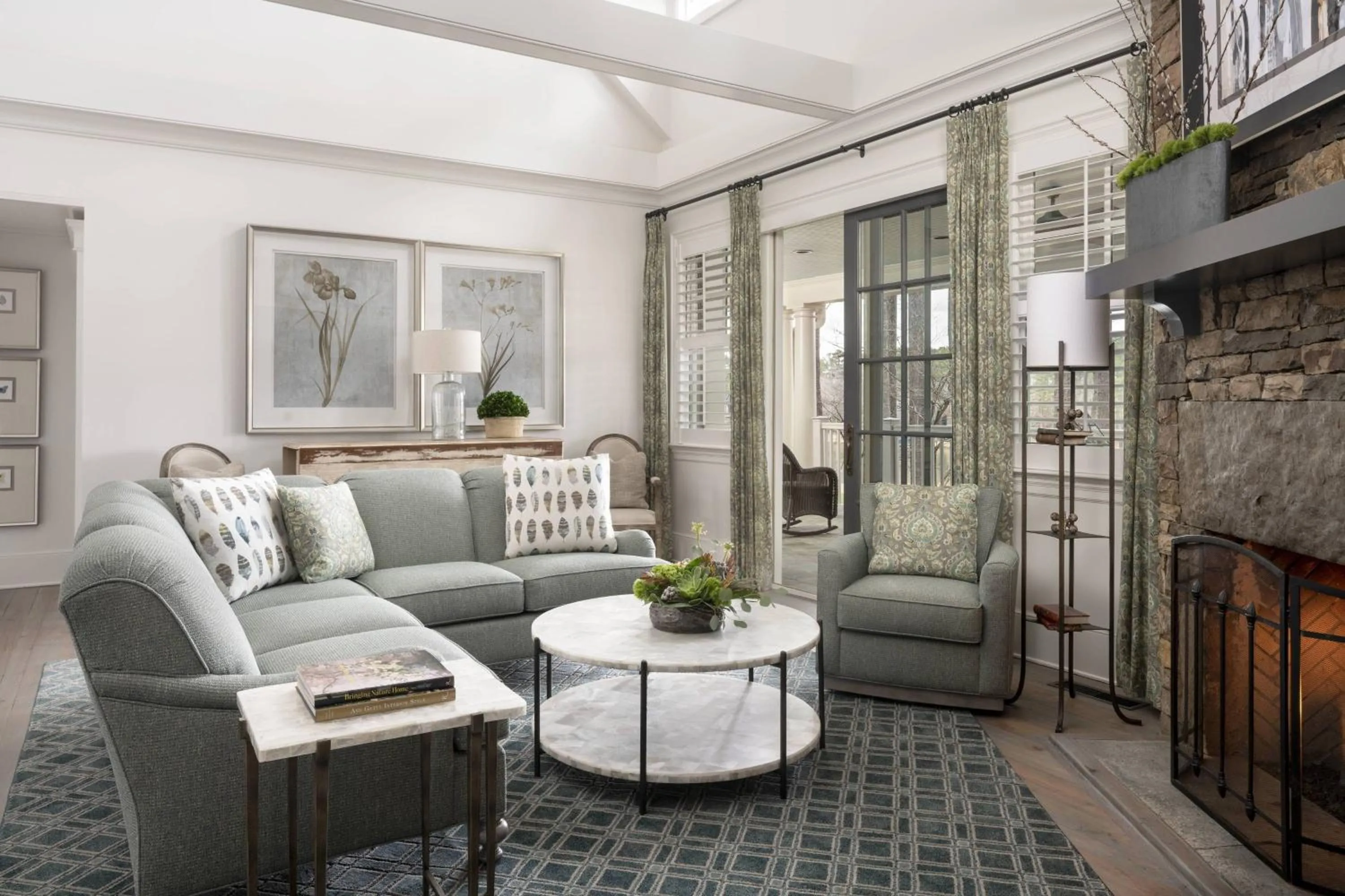 Living room in The Ritz-Carlton Reynolds, Lake Oconee