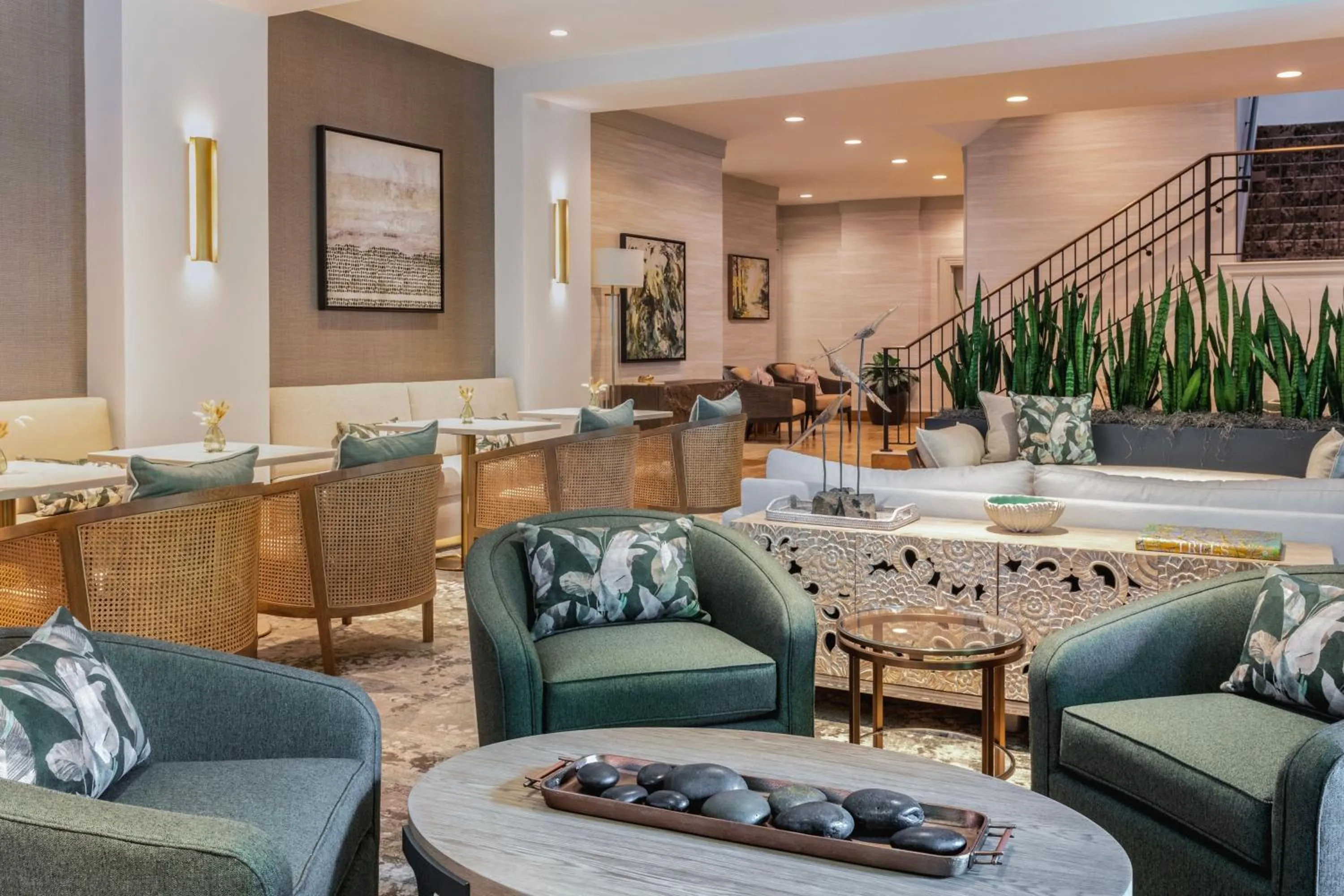 Lounge or bar in The Ritz-Carlton Reynolds, Lake Oconee