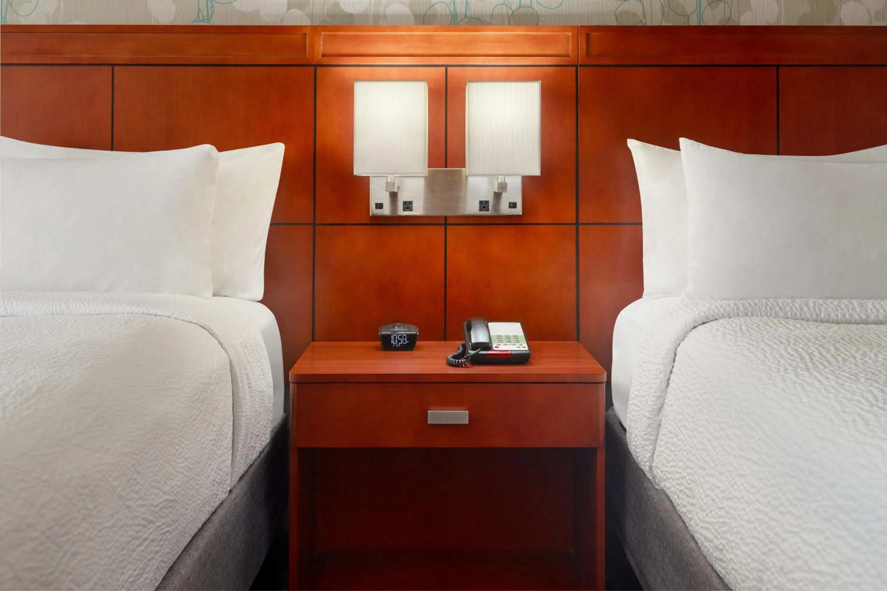 Photo of the whole room, Bed in Courtyard by Marriott Nashville Goodlettsville