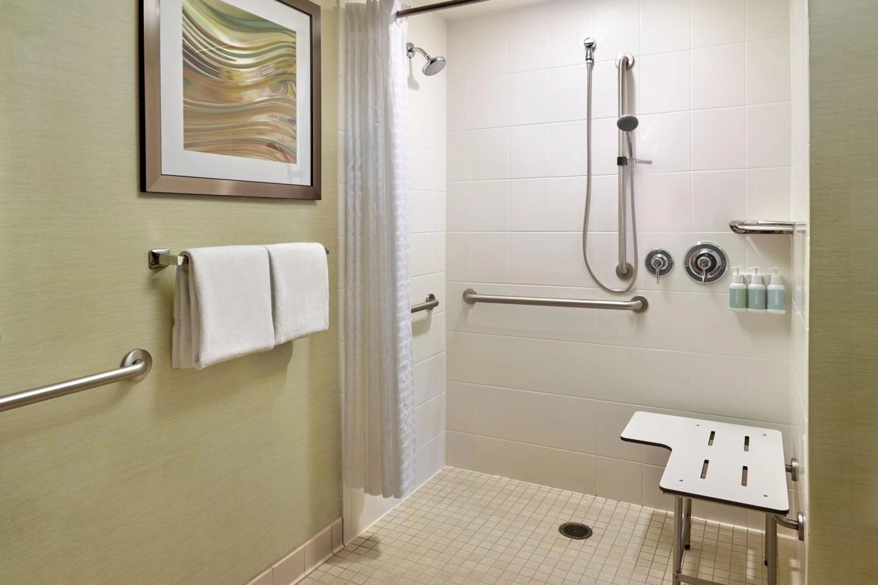 Bathroom in Courtyard by Marriott Nashville Goodlettsville