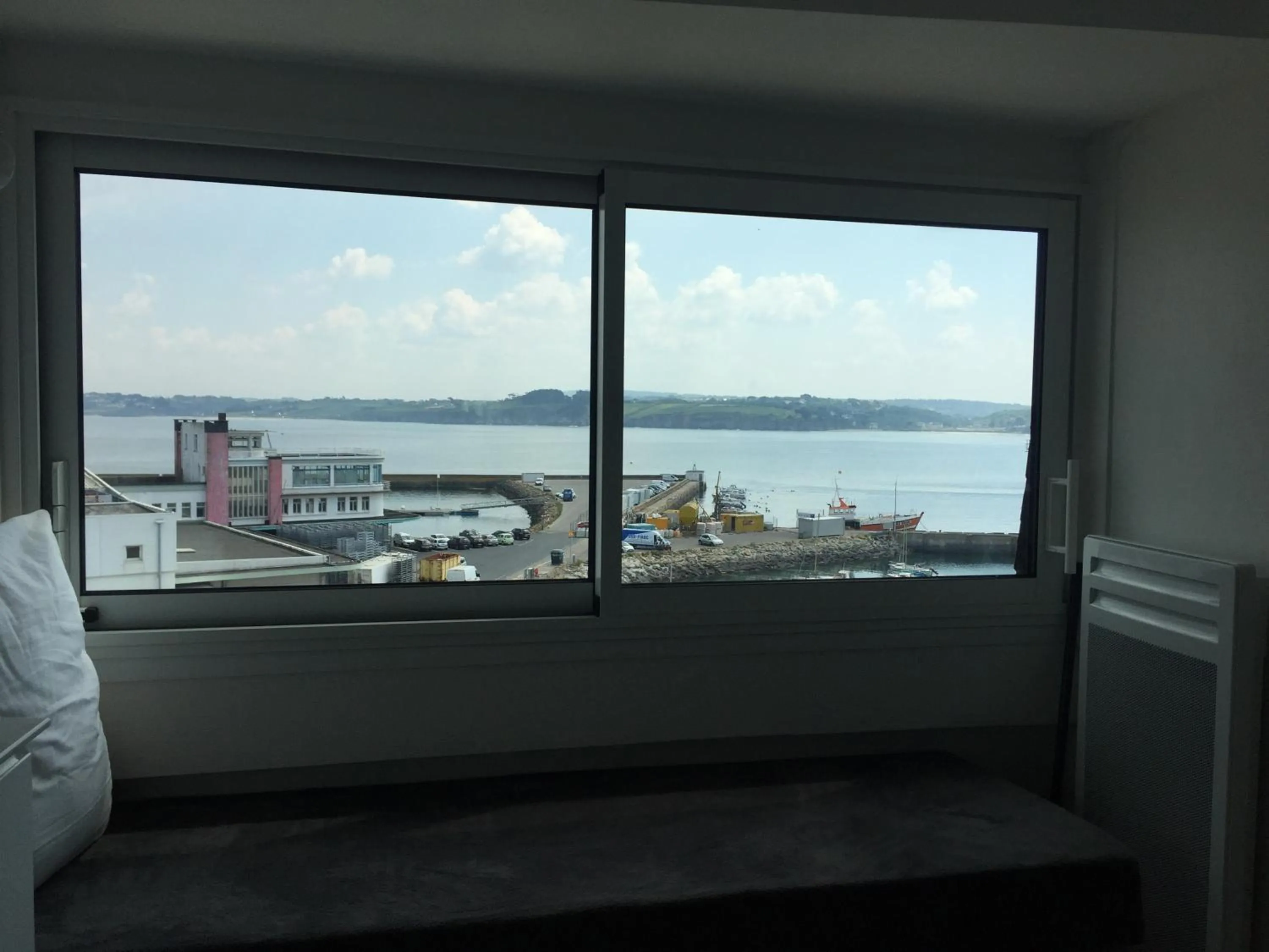 Area and facilities in Appartement Design IV - Port du Rosmeur - Douarnenez