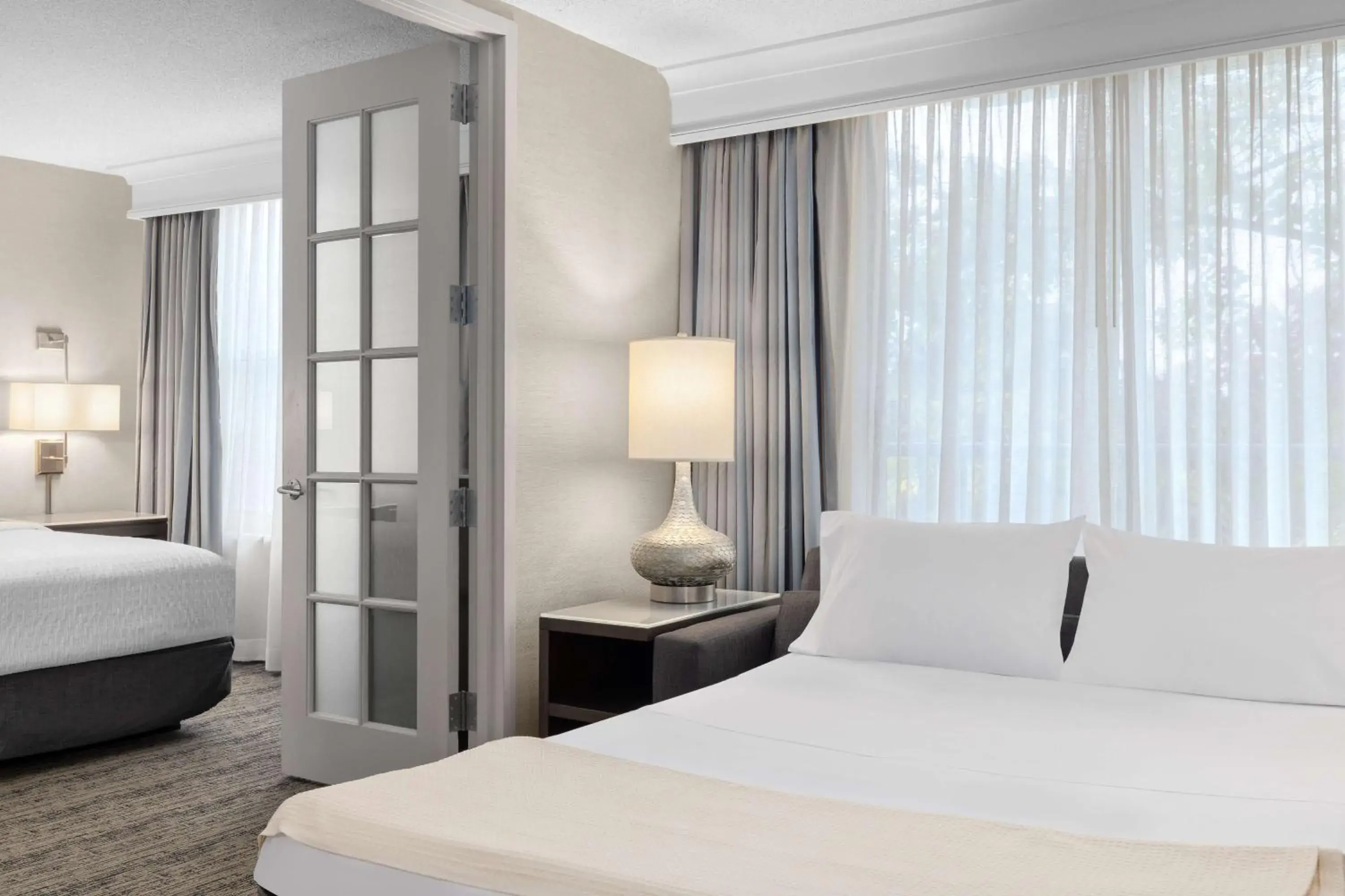 King Room with Sofa Bed and Bath Tub - Mobility Accessible in Hampton Inn & Suites Downers Grove Chicago King Room with Sofa Bed and Bath Tub - Mobility Accessible in Hampton Inn & Suites Downers Grove Chicago