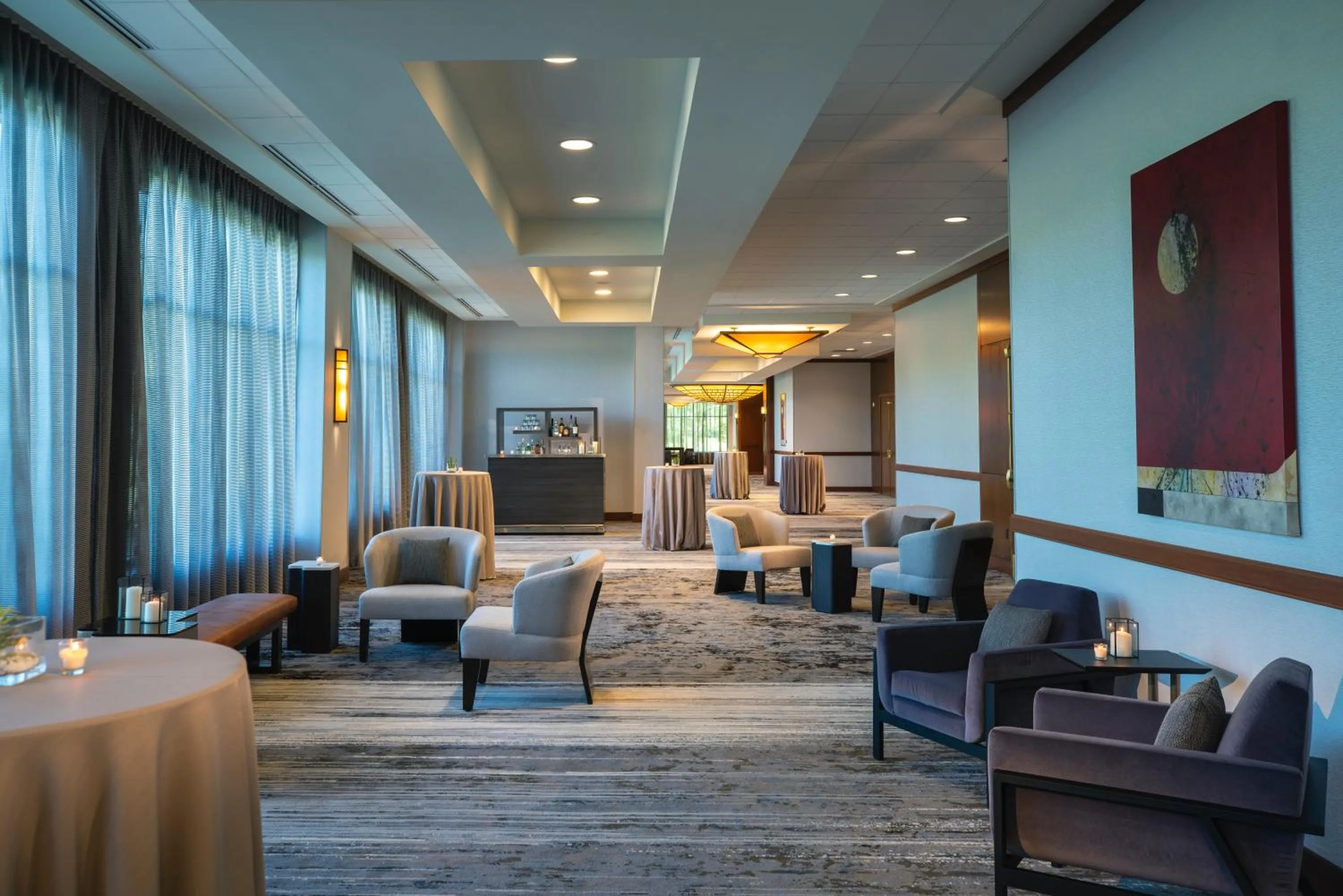 Seating area in Hyatt Regency Coralville