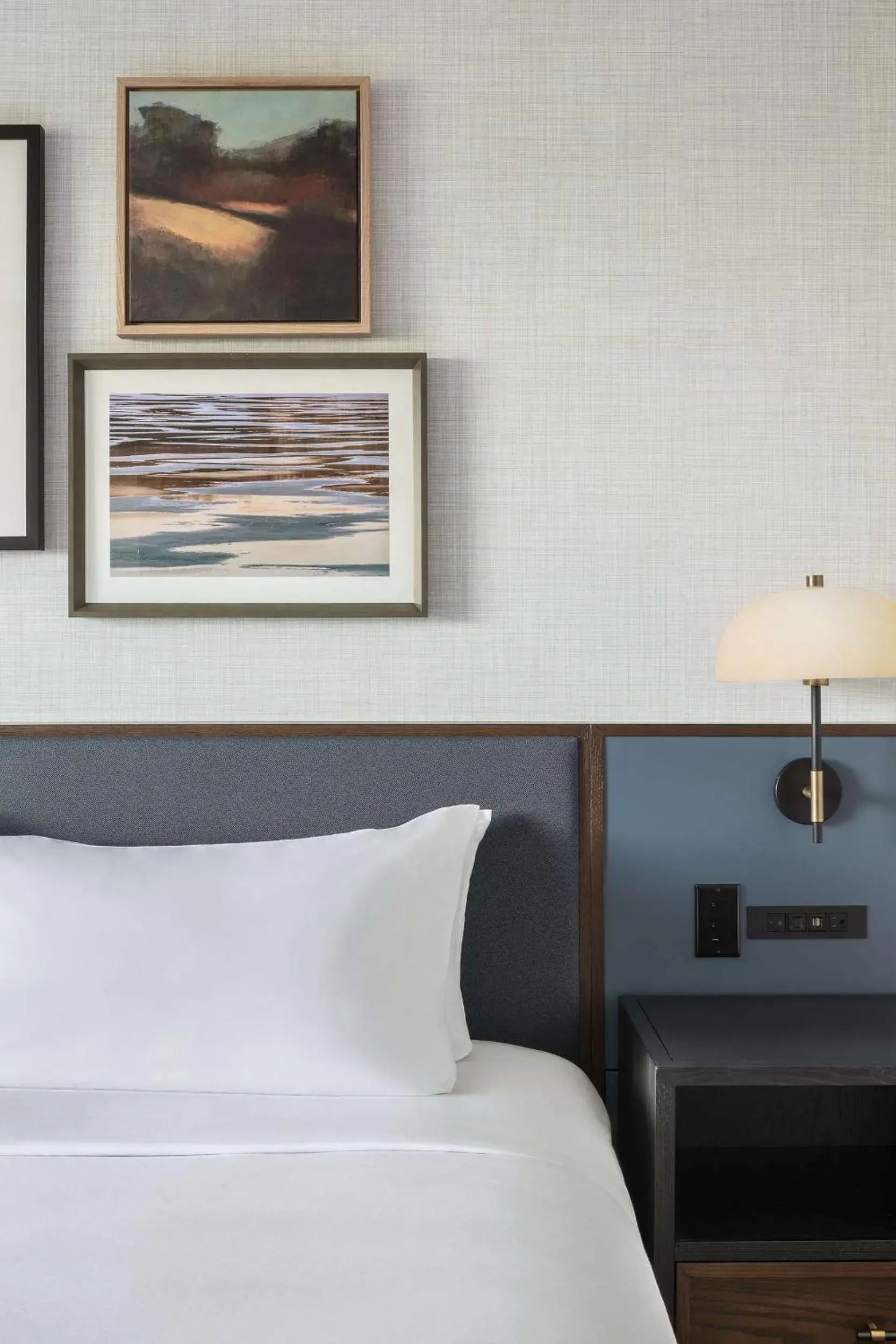 Bedroom, Bed in Hyatt Regency Coralville Bedroom, Bed in Hyatt Regency Coralville