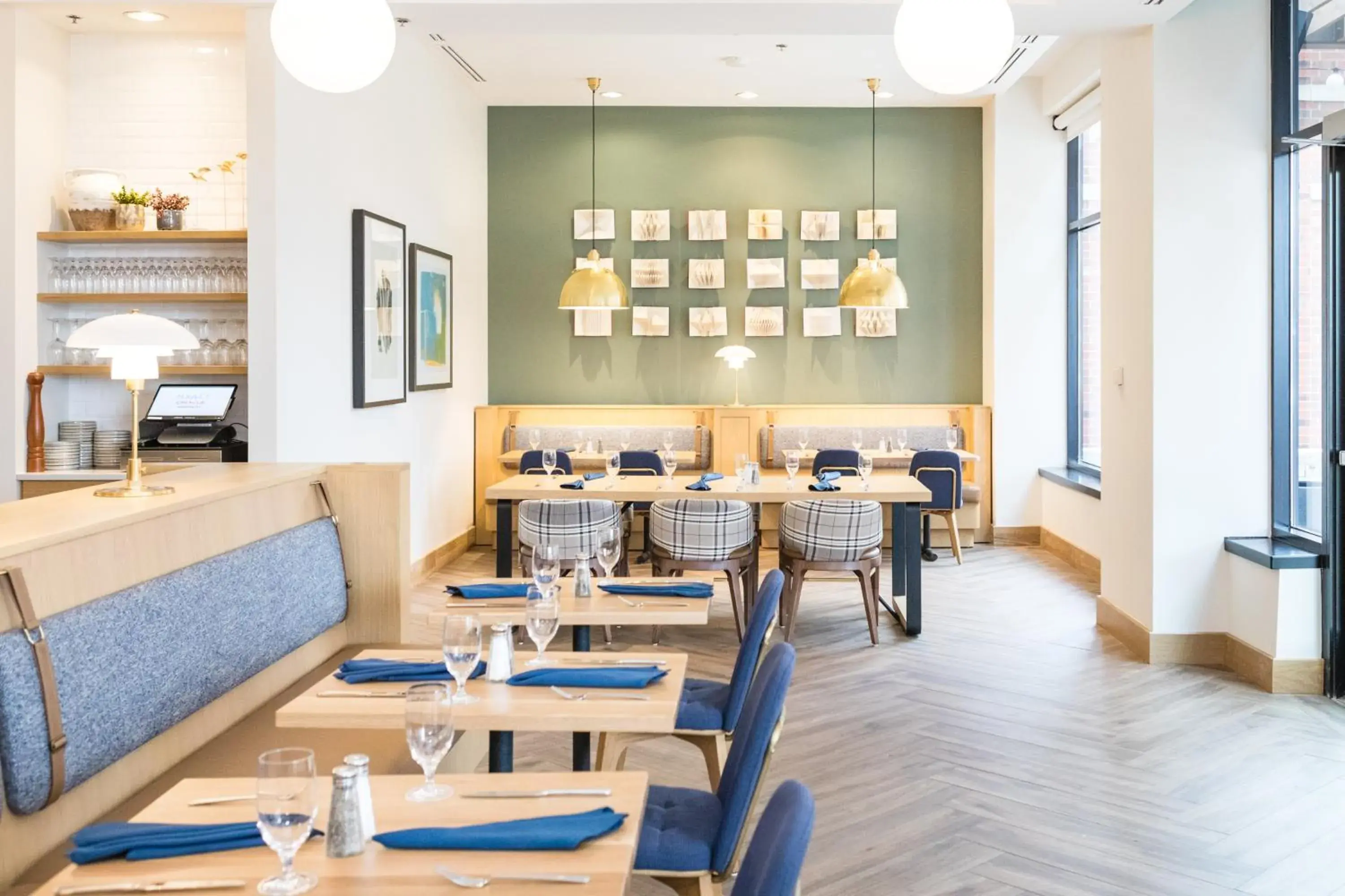 Restaurant/places to eat in Hyatt Regency Coralville Restaurant/places to eat in Hyatt Regency Coralville