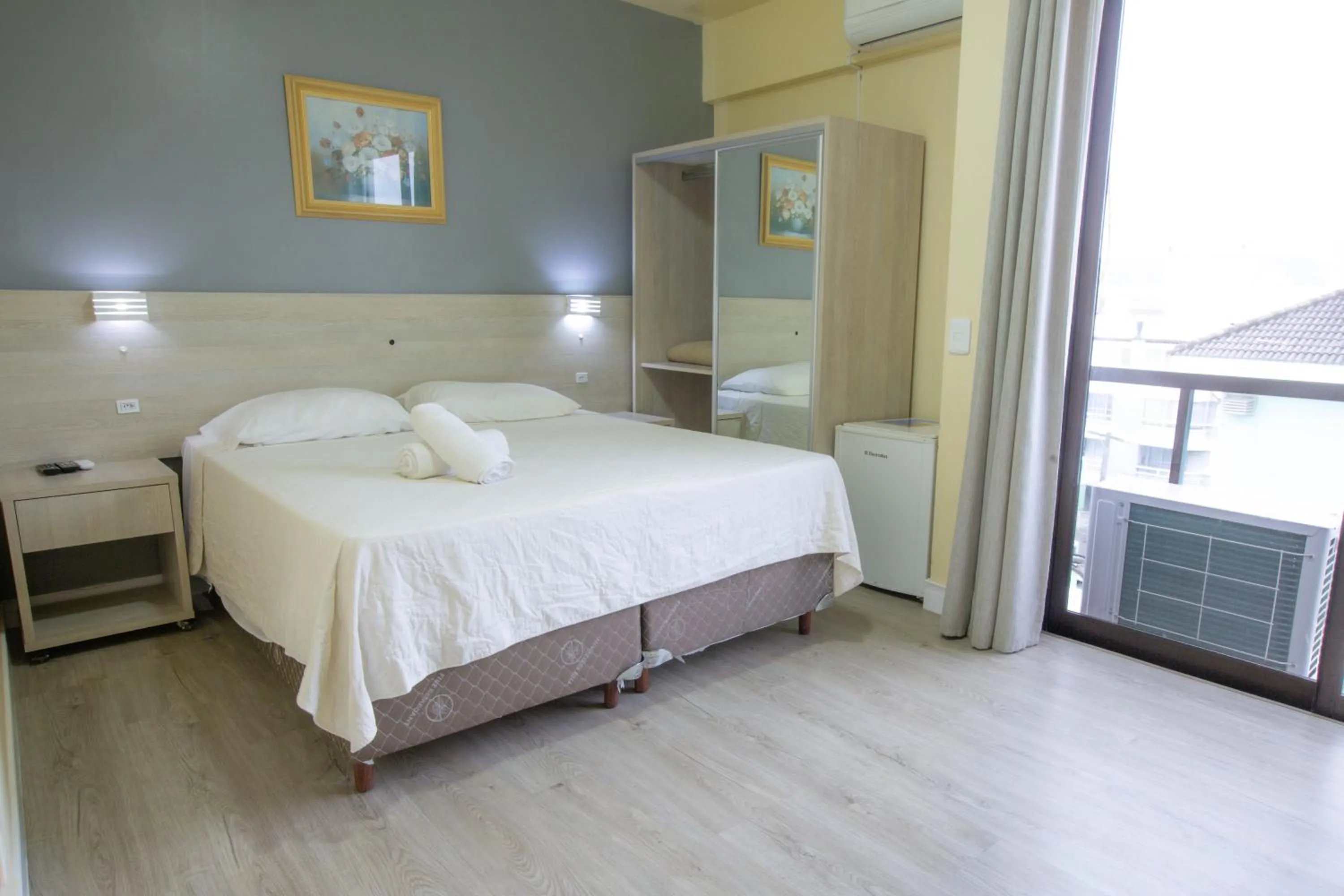 Photo of the whole room, Bed in Hotel Vila Mar