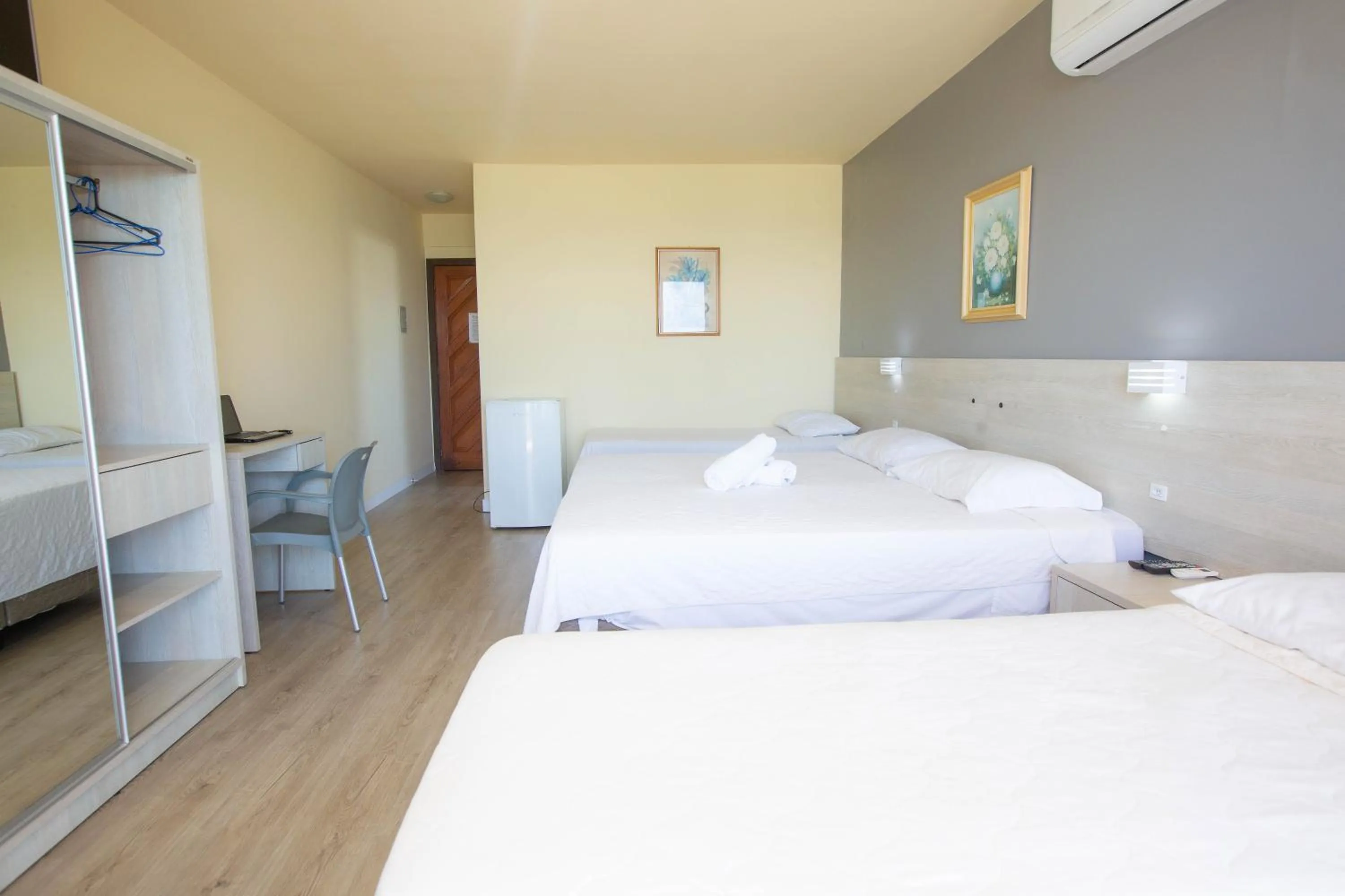 Photo of the whole room, Bed in Hotel Vila Mar