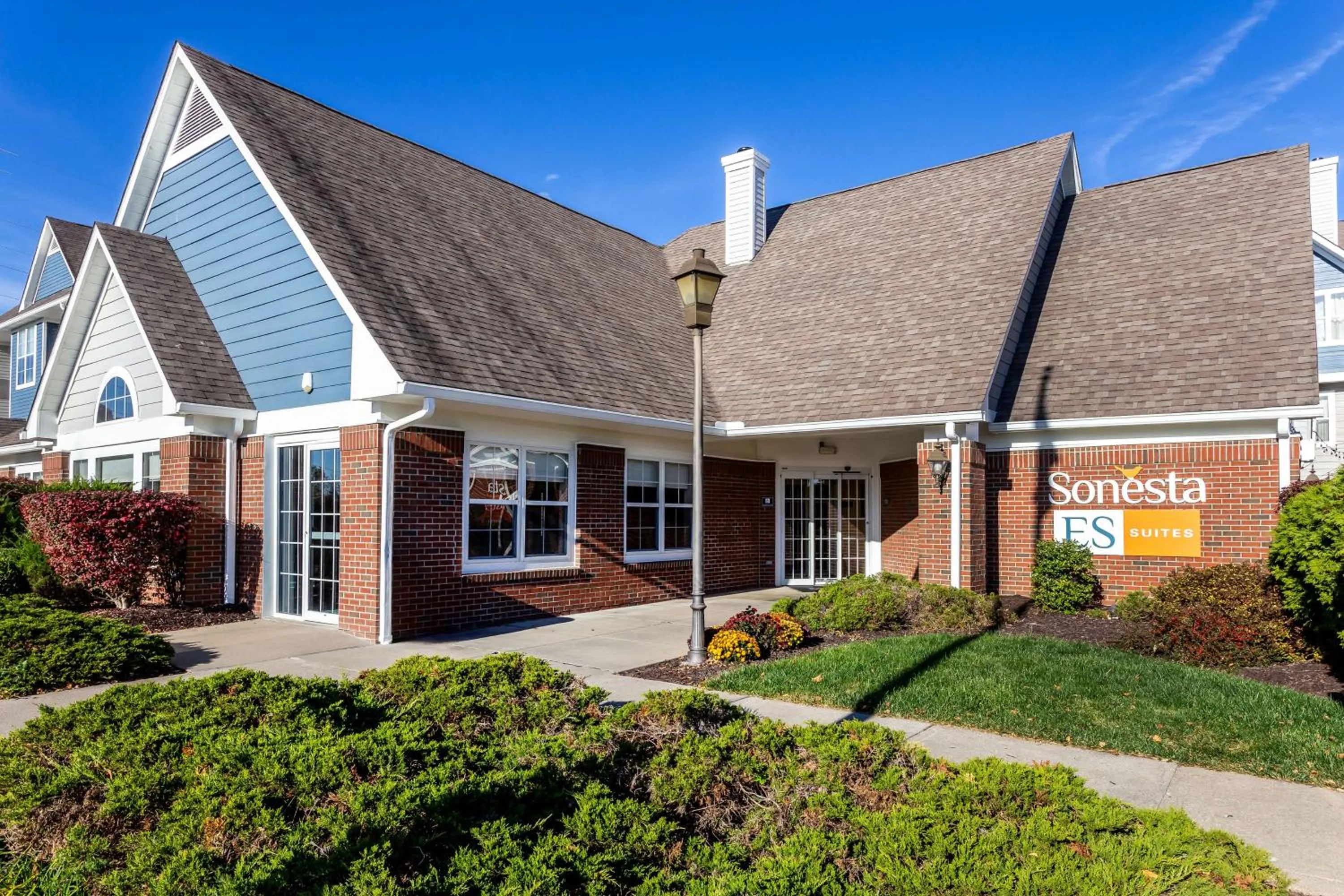 Property building in Sonesta ES Suites Charleston