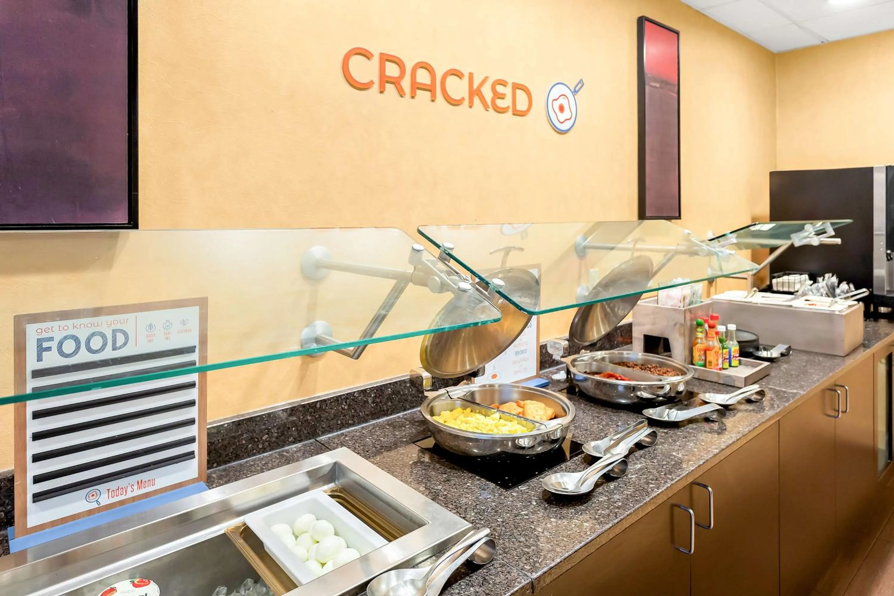 Breakfast in Sonesta ES Suites Charleston