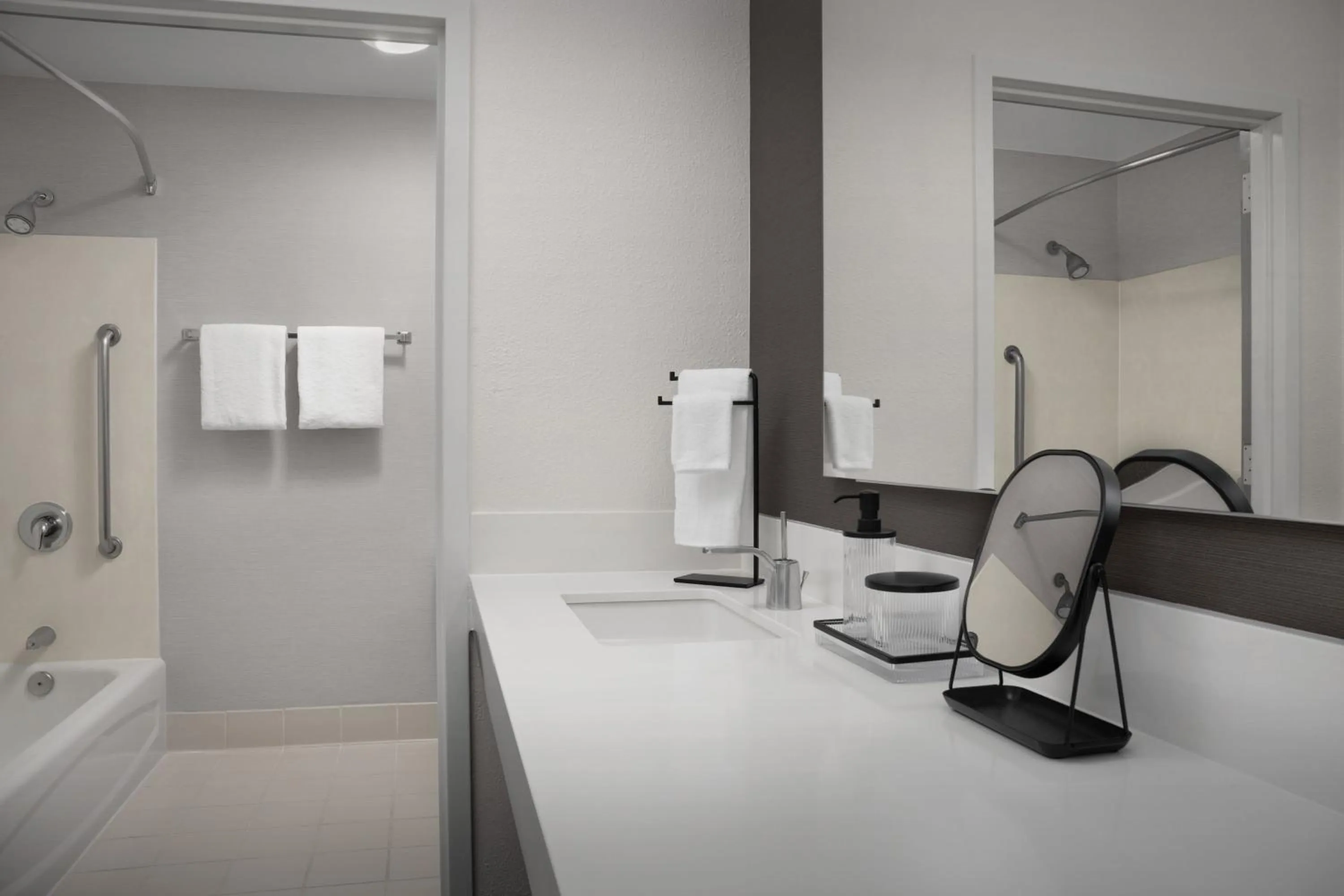 Bathroom in Courtyard Dallas Addison Quorum Drive